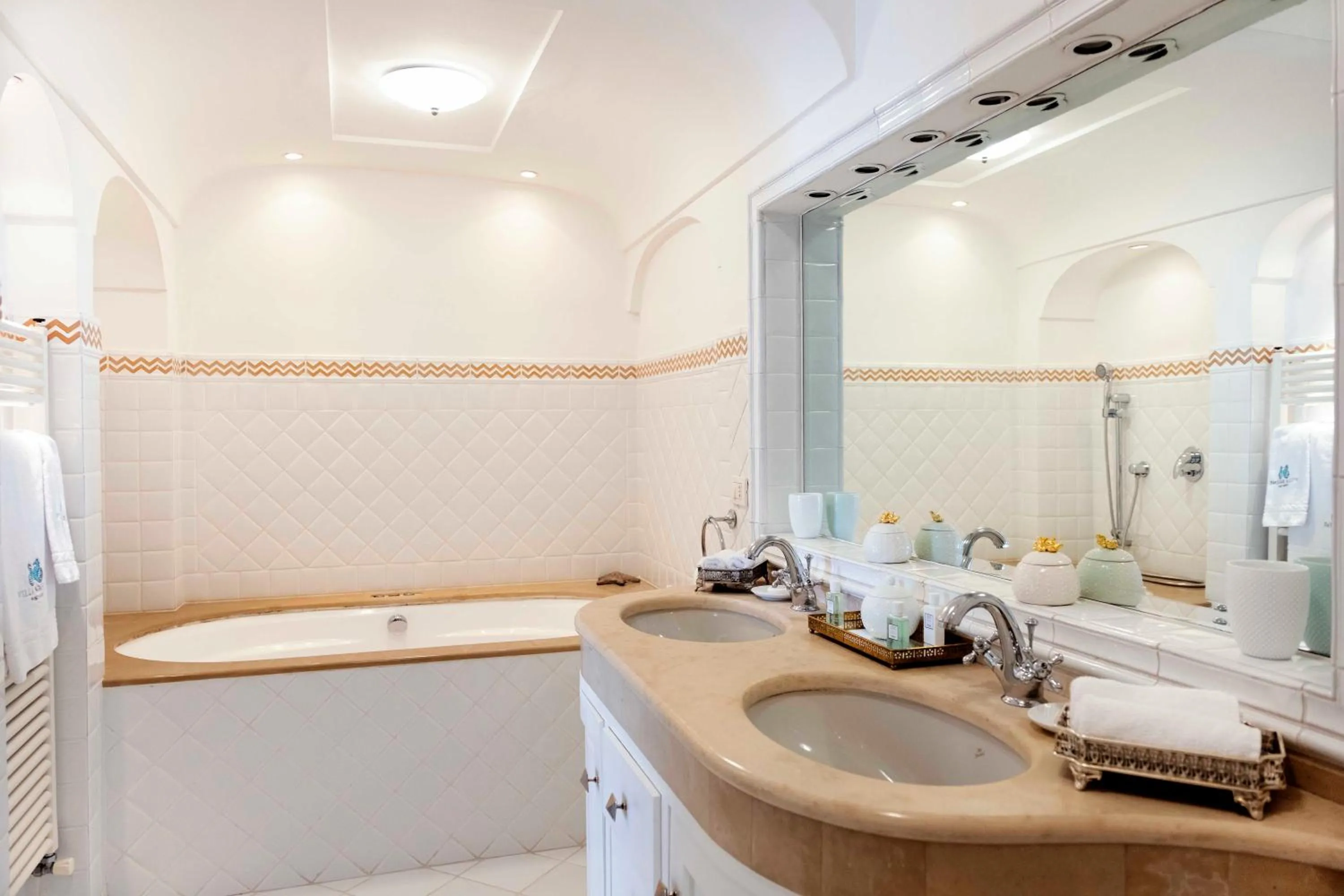 Bathroom in Villa Boheme Exclusive Luxury Suites