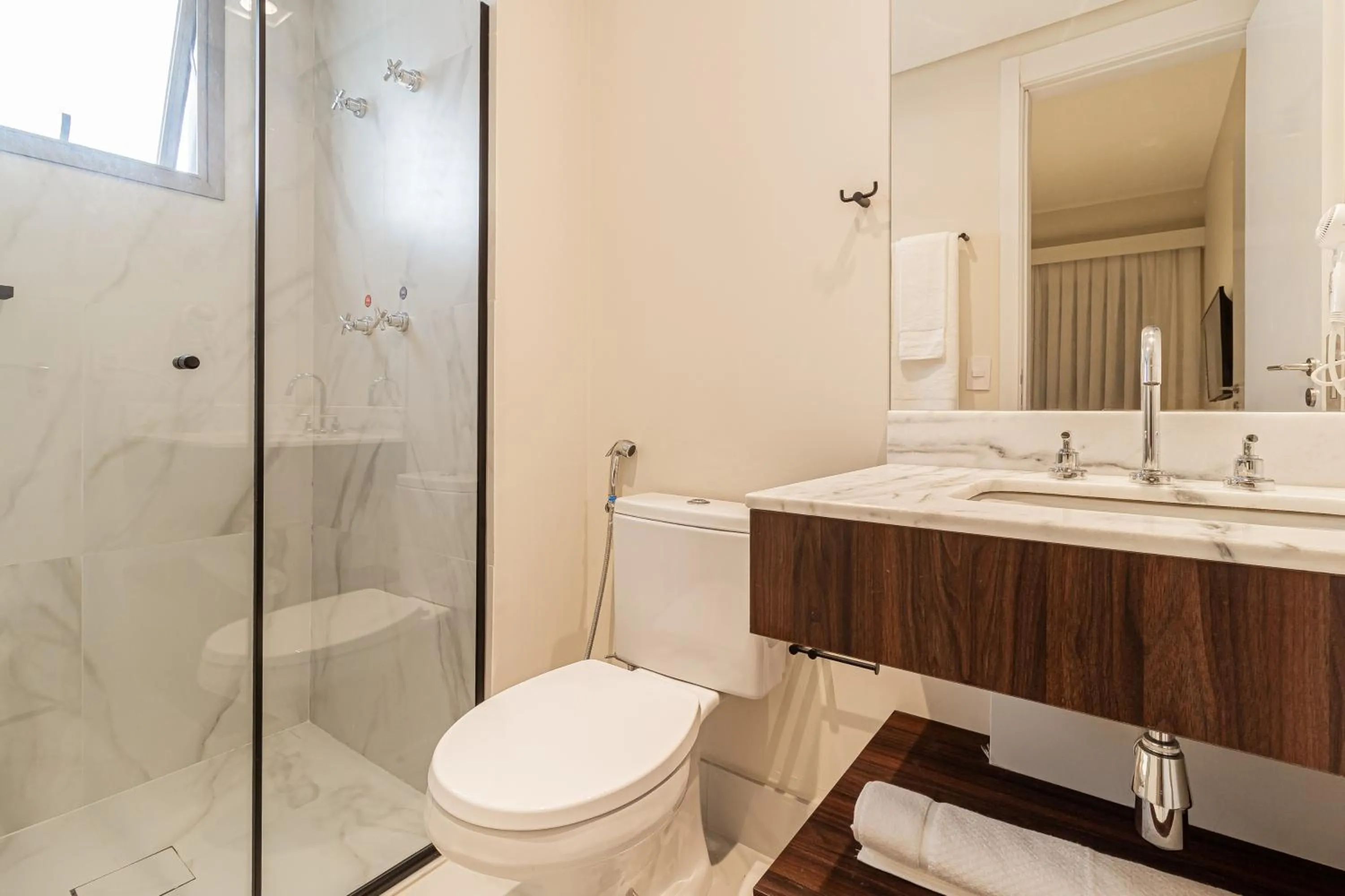 Shower in Iconyc House of Charlie