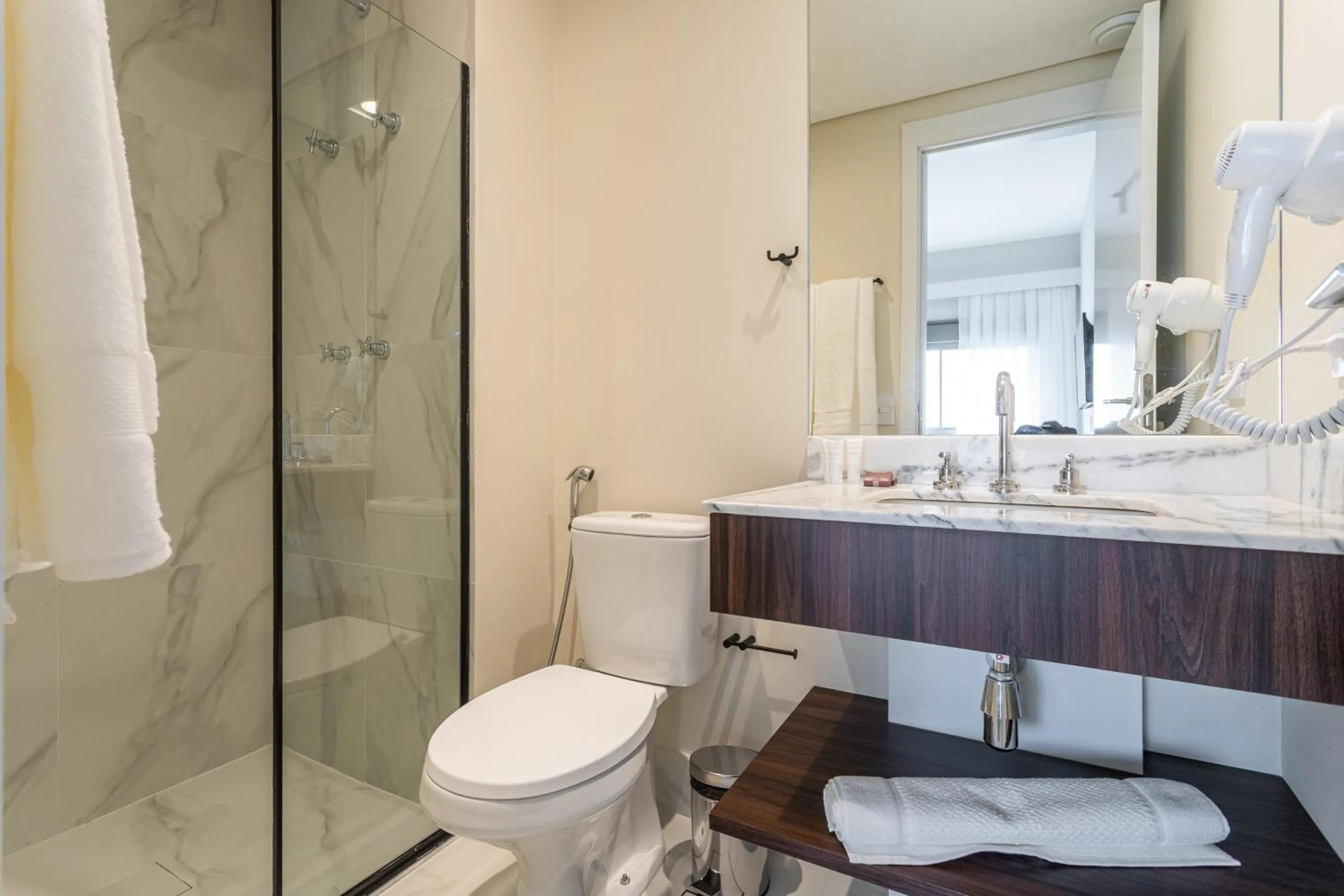 Shower in Iconyc House of Charlie