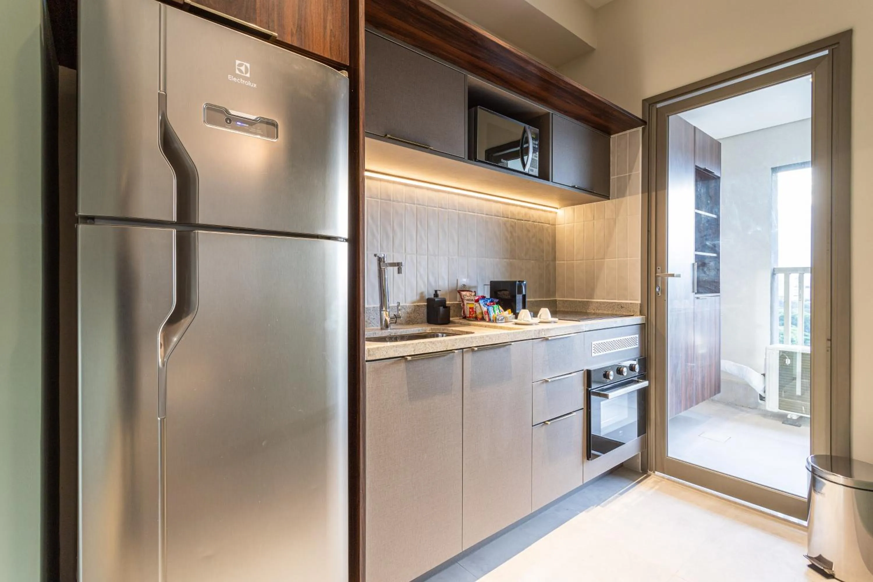 Coffee/tea facilities in Iconyc House of Charlie