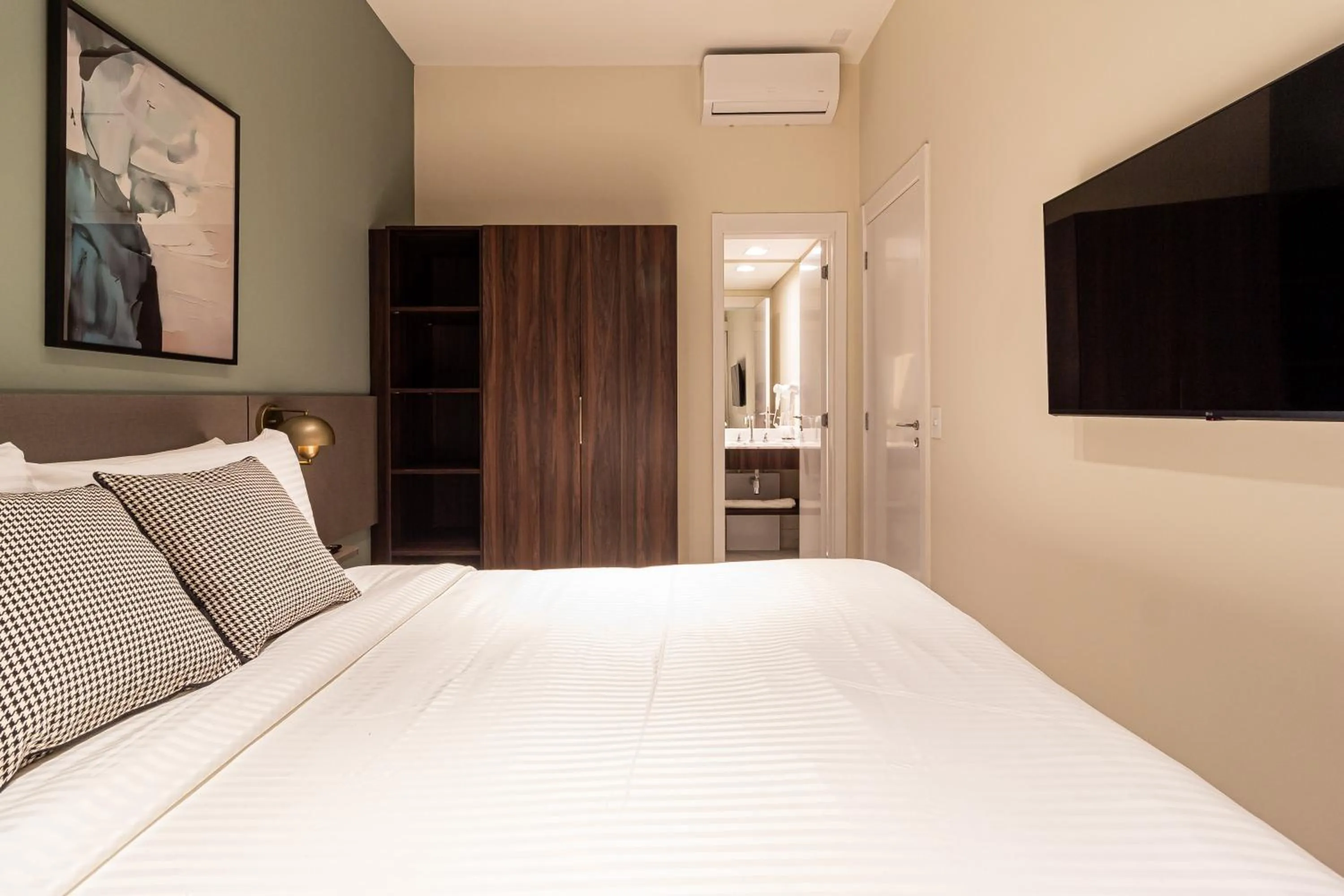 Bed in Iconyc House of Charlie