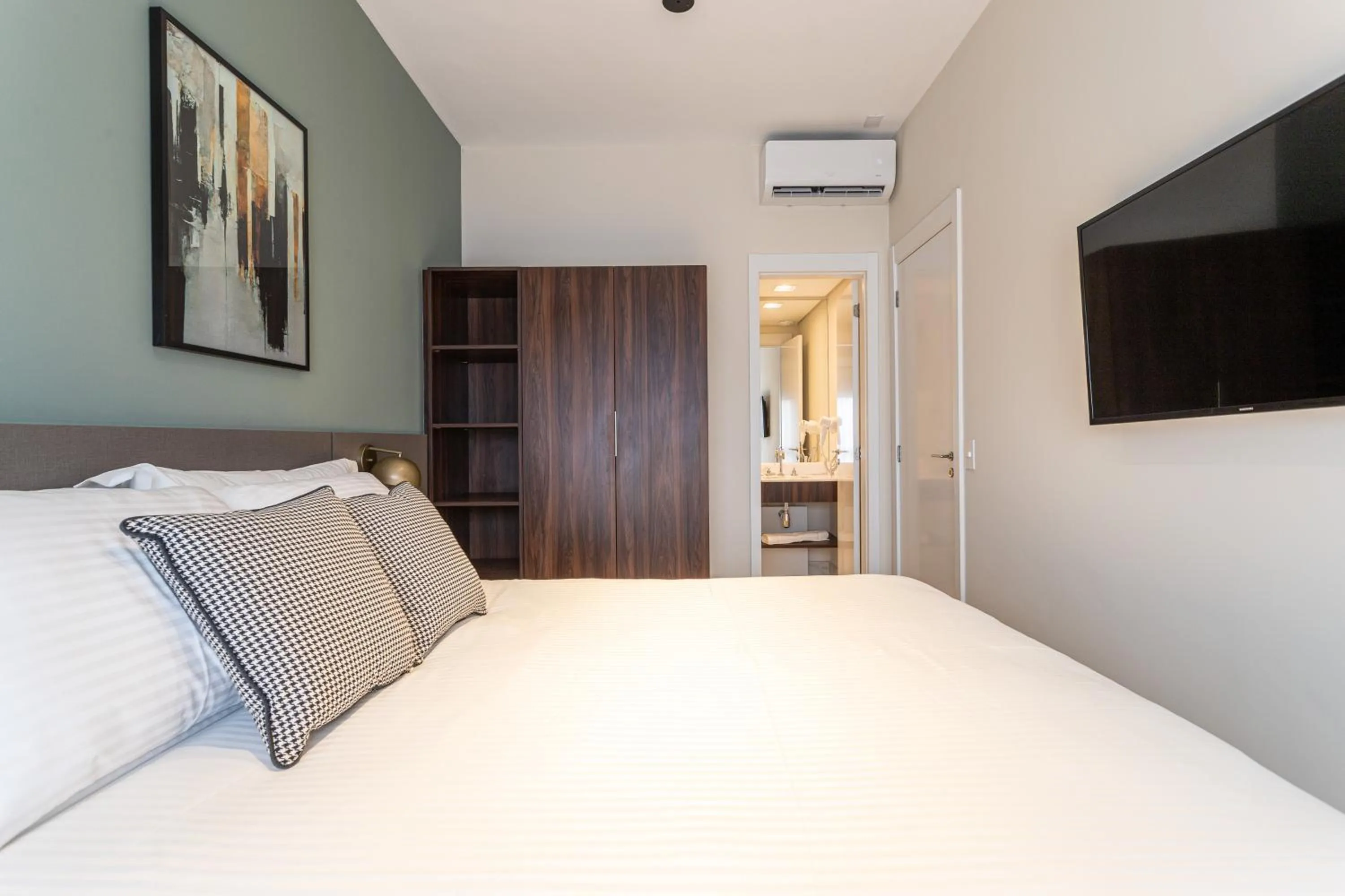 Bed in Iconyc House of Charlie