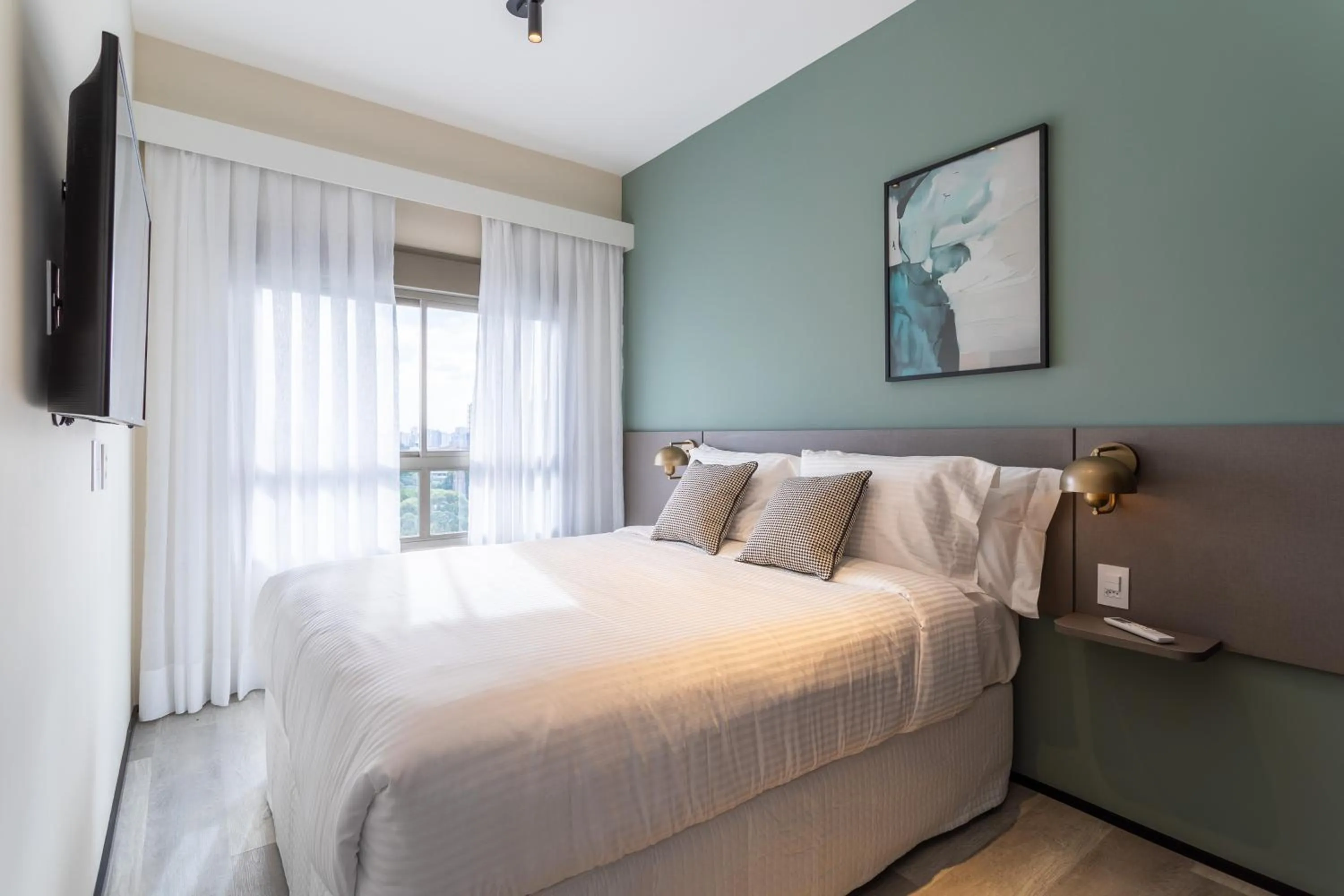 Photo of the whole room, Bed in Iconyc House of Charlie