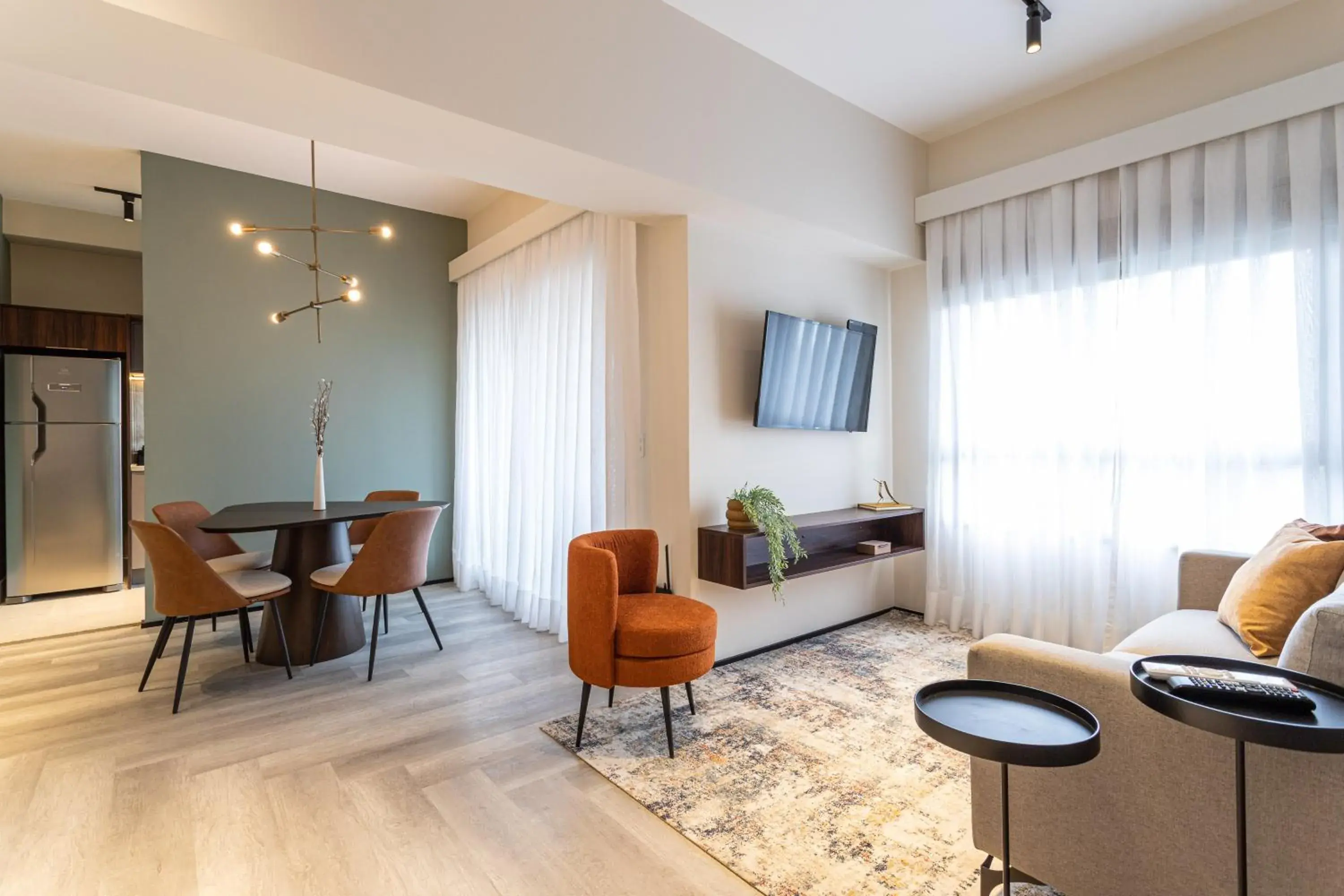 One-Bedroom Apartment in Iconyc House of Charlie One-Bedroom Apartment in Iconyc House of Charlie