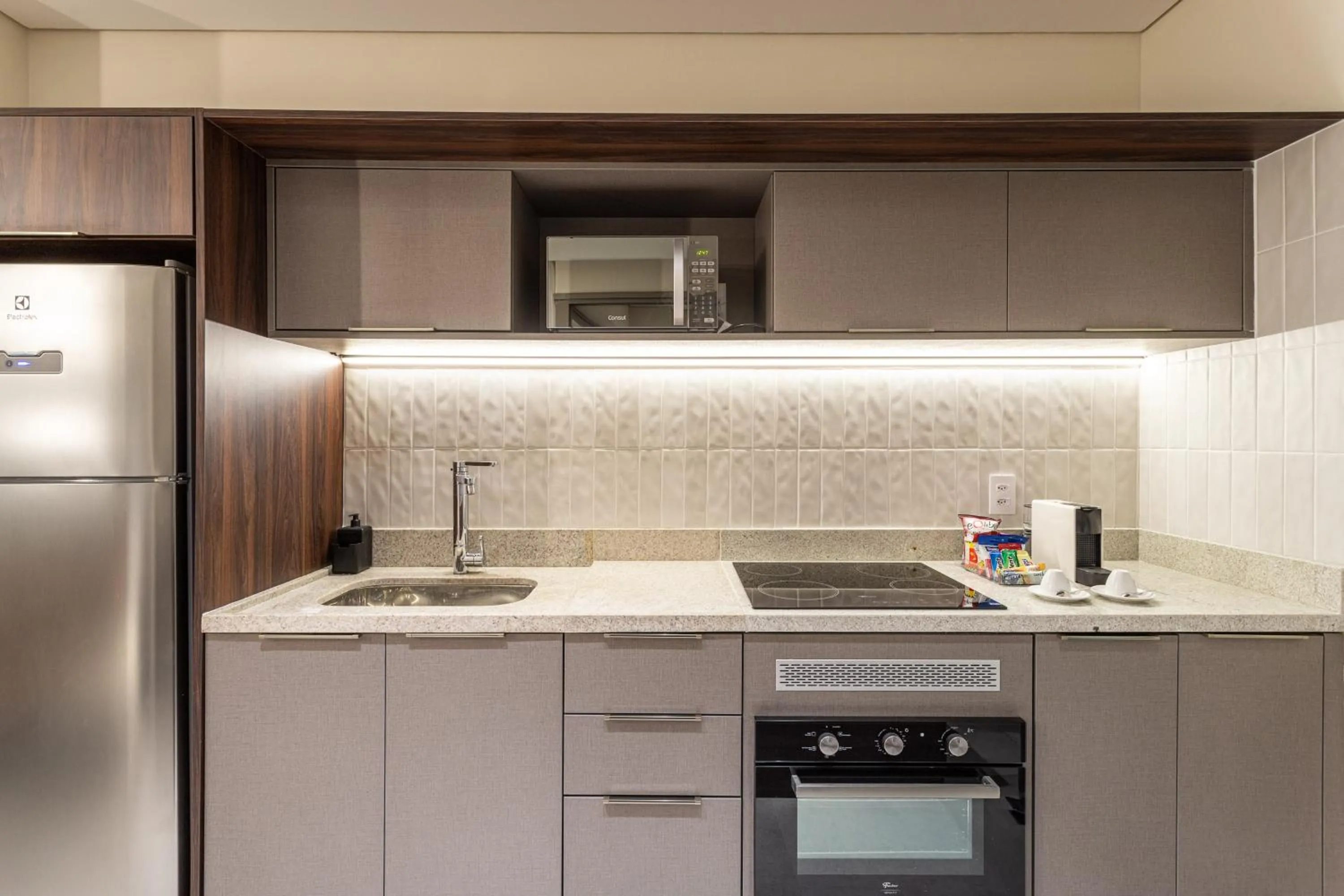 Kitchen or kitchenette in Iconyc House of Charlie