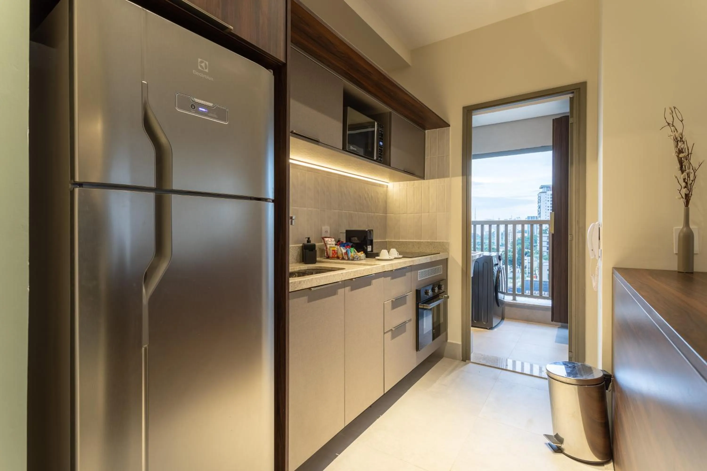 Kitchen or kitchenette in Iconyc House of Charlie