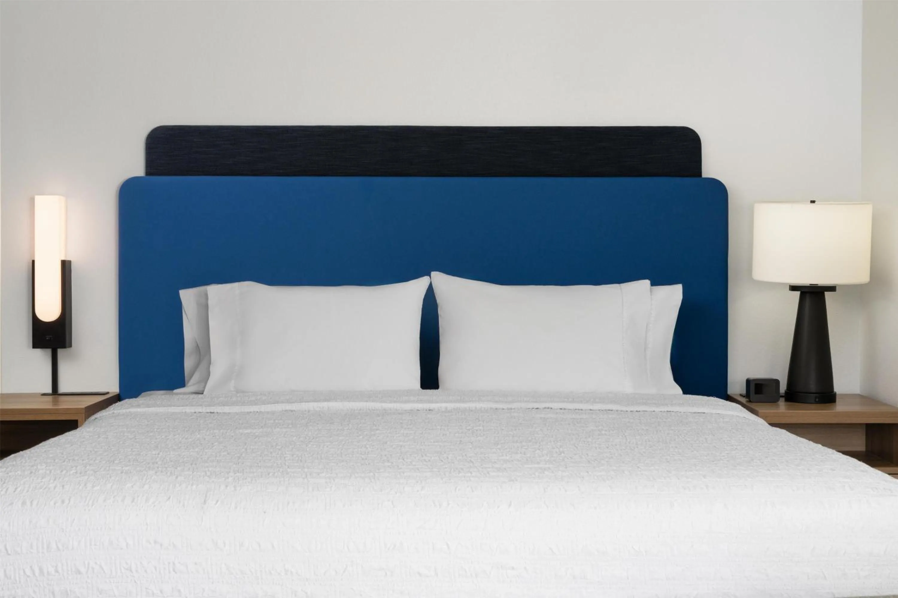 Bed in Hampton Inn & Suites Albuquerque North/I-25