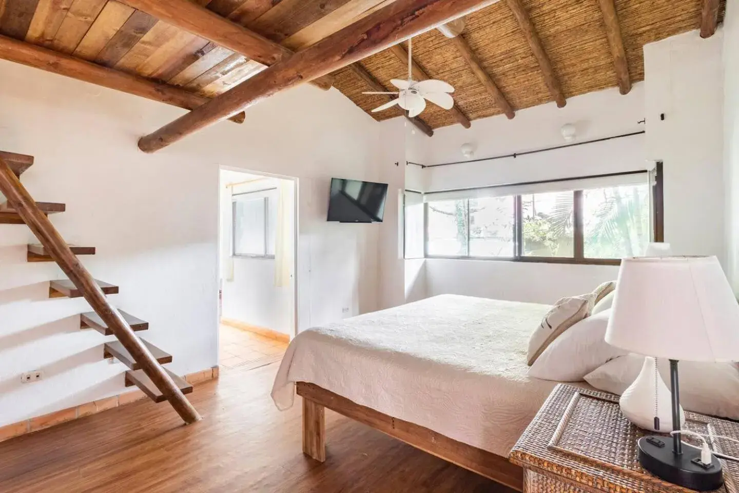 Apartment in Dreamcatcher Hotel - Live the Dream of Santa Teresa Apartment in Dreamcatcher Hotel - Live the Dream of Santa Teresa