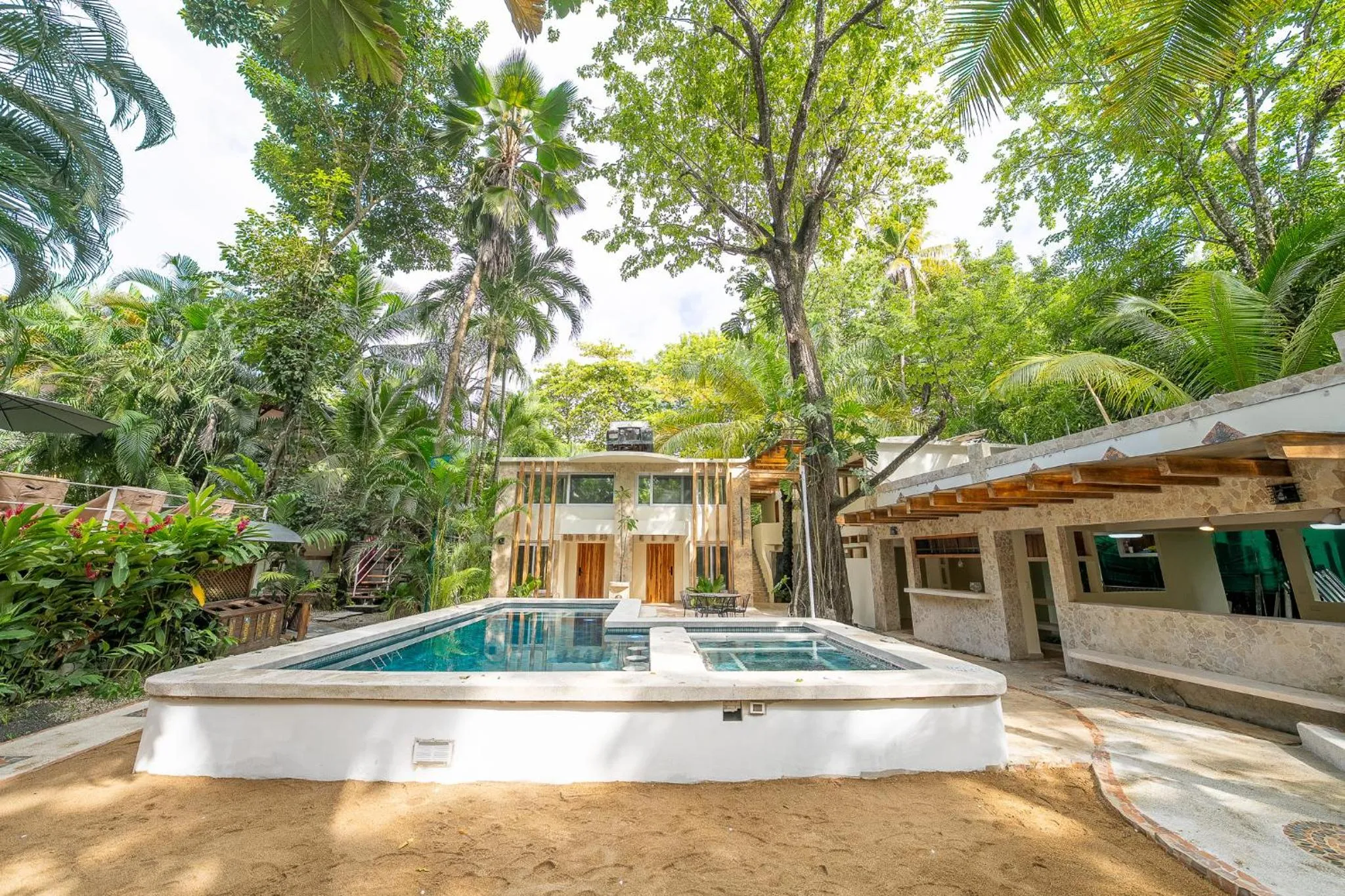 Swimming pool in Dreamcatcher Hotel - Live the Dream of Santa Teresa