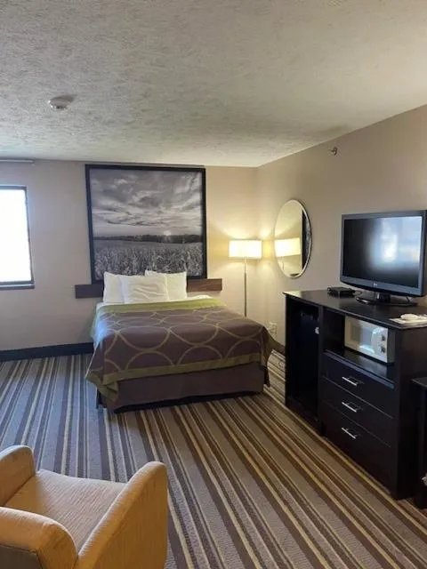 Bed in Super 8 by Wyndham Hastings