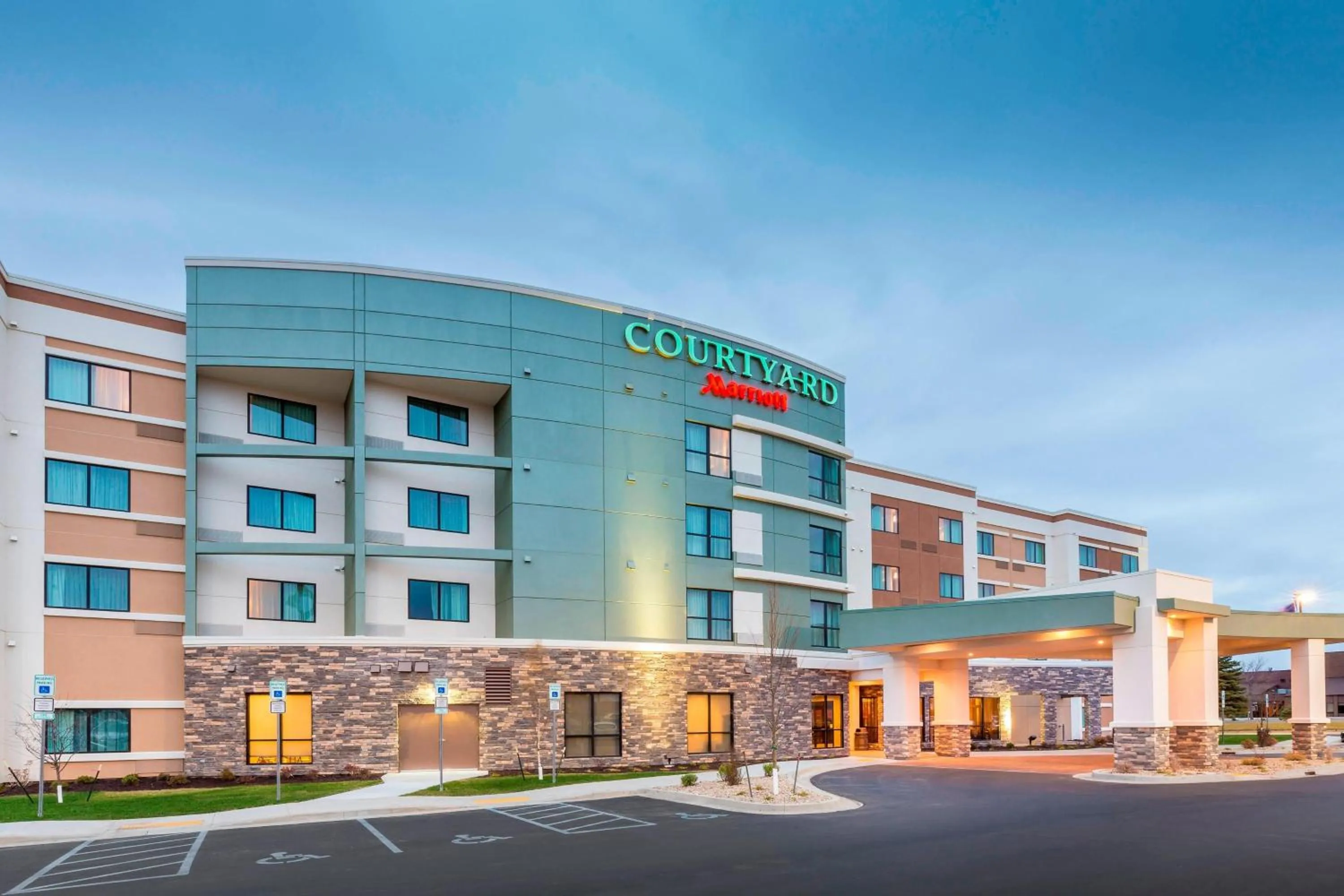 Property building in Courtyard by Marriott Bismarck North