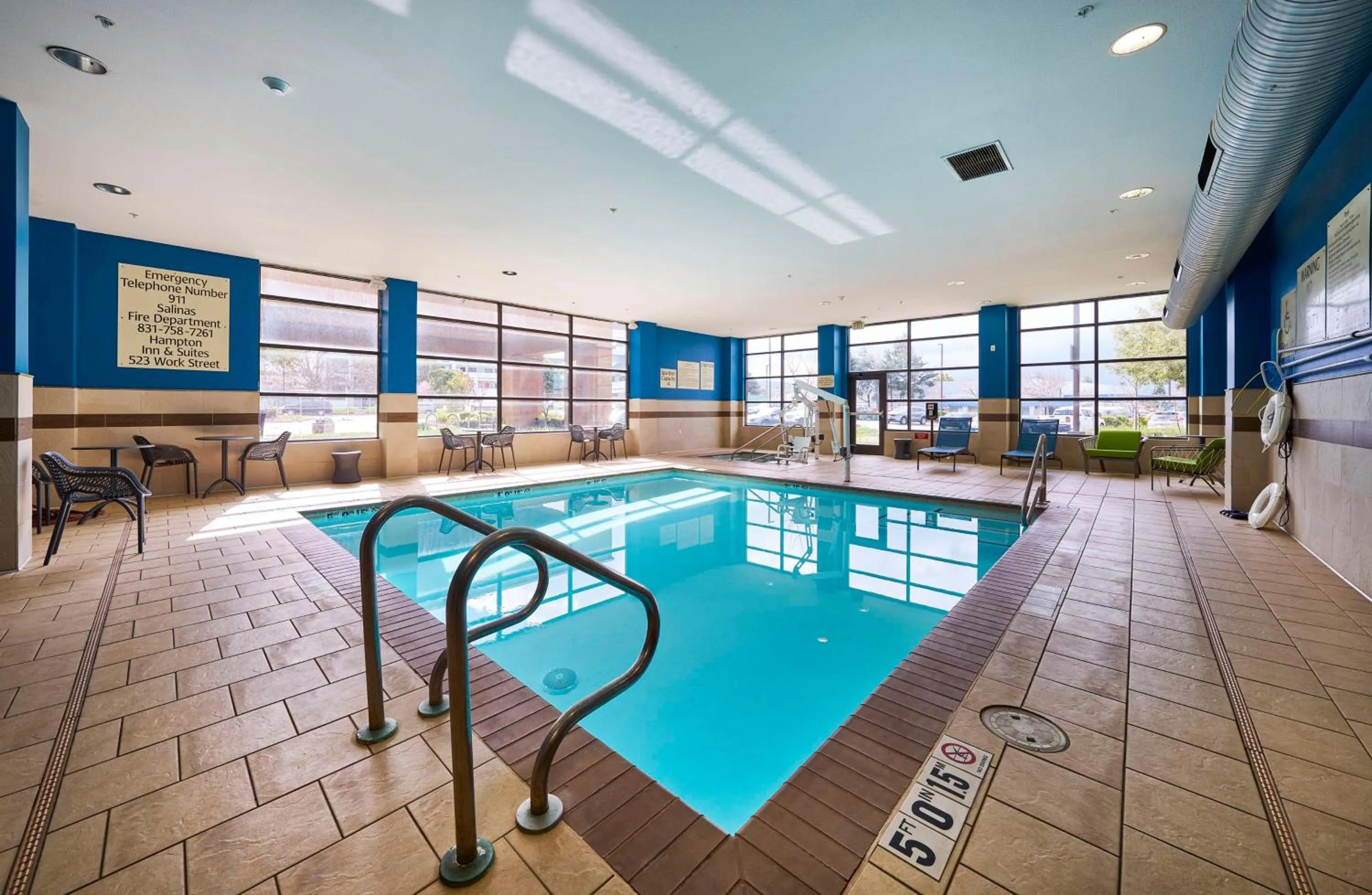 Pool view in Hampton Inn & Suites Salinas