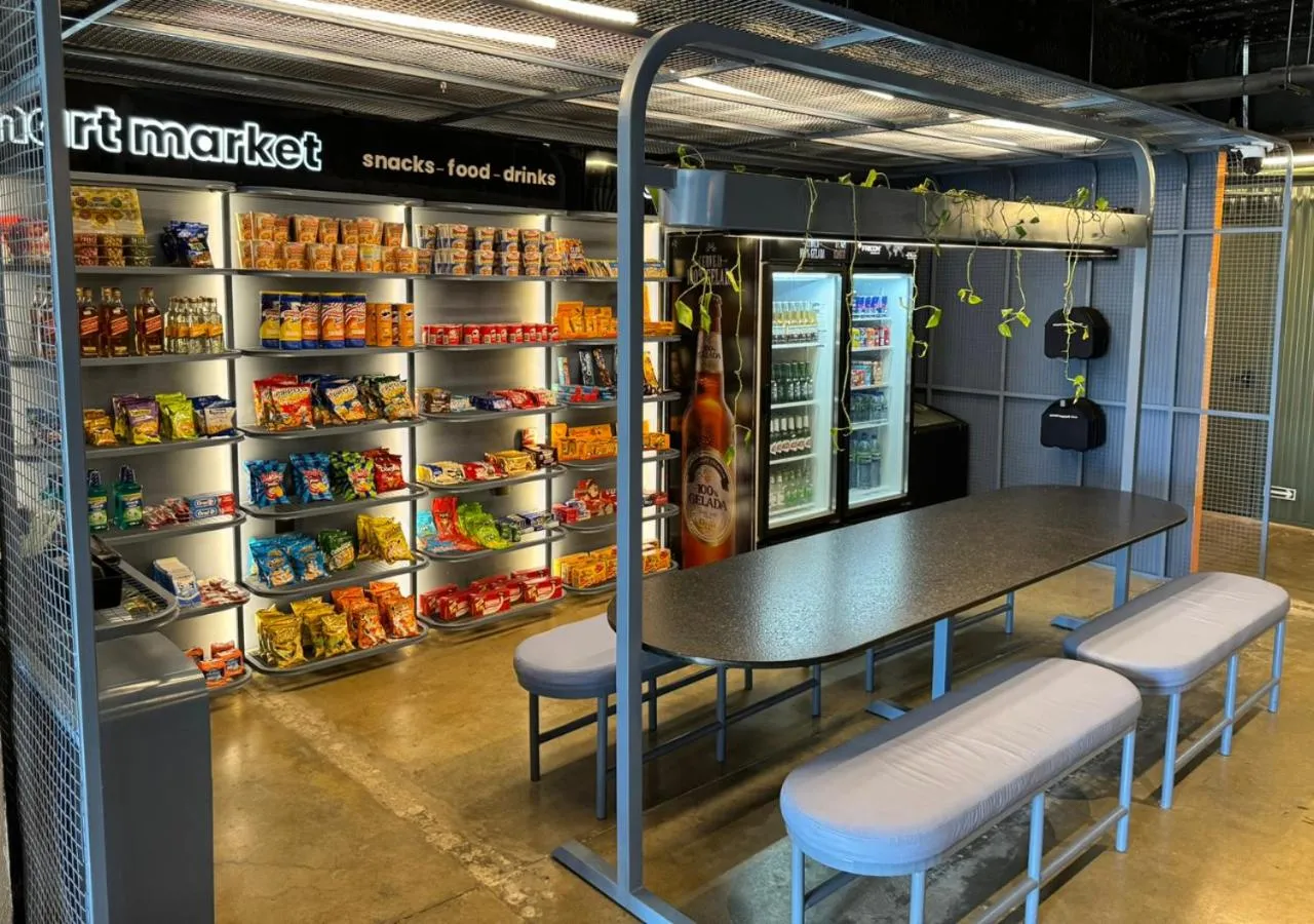 Supermarket/grocery shop in Nord One