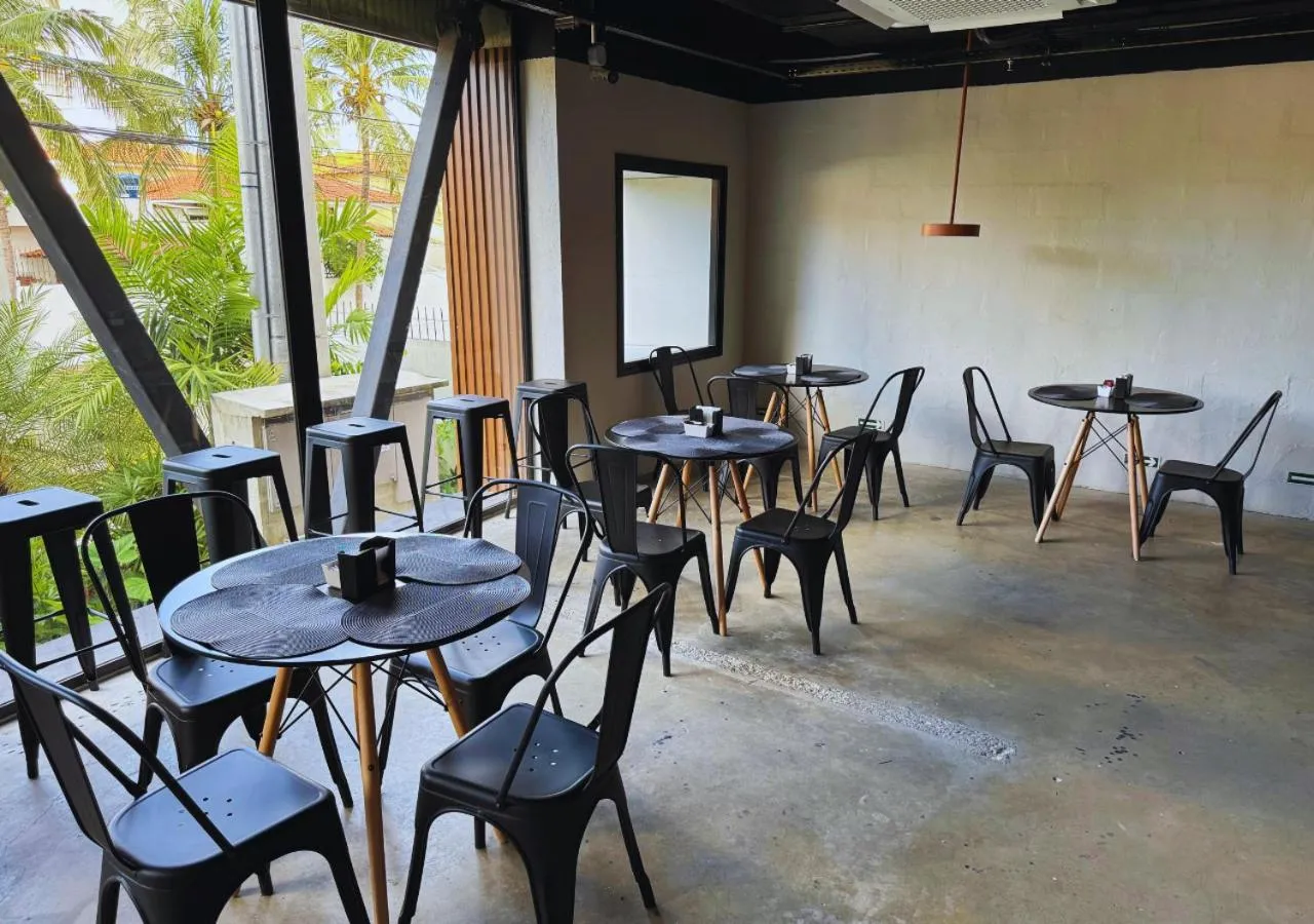 Restaurant/places to eat in Nord One