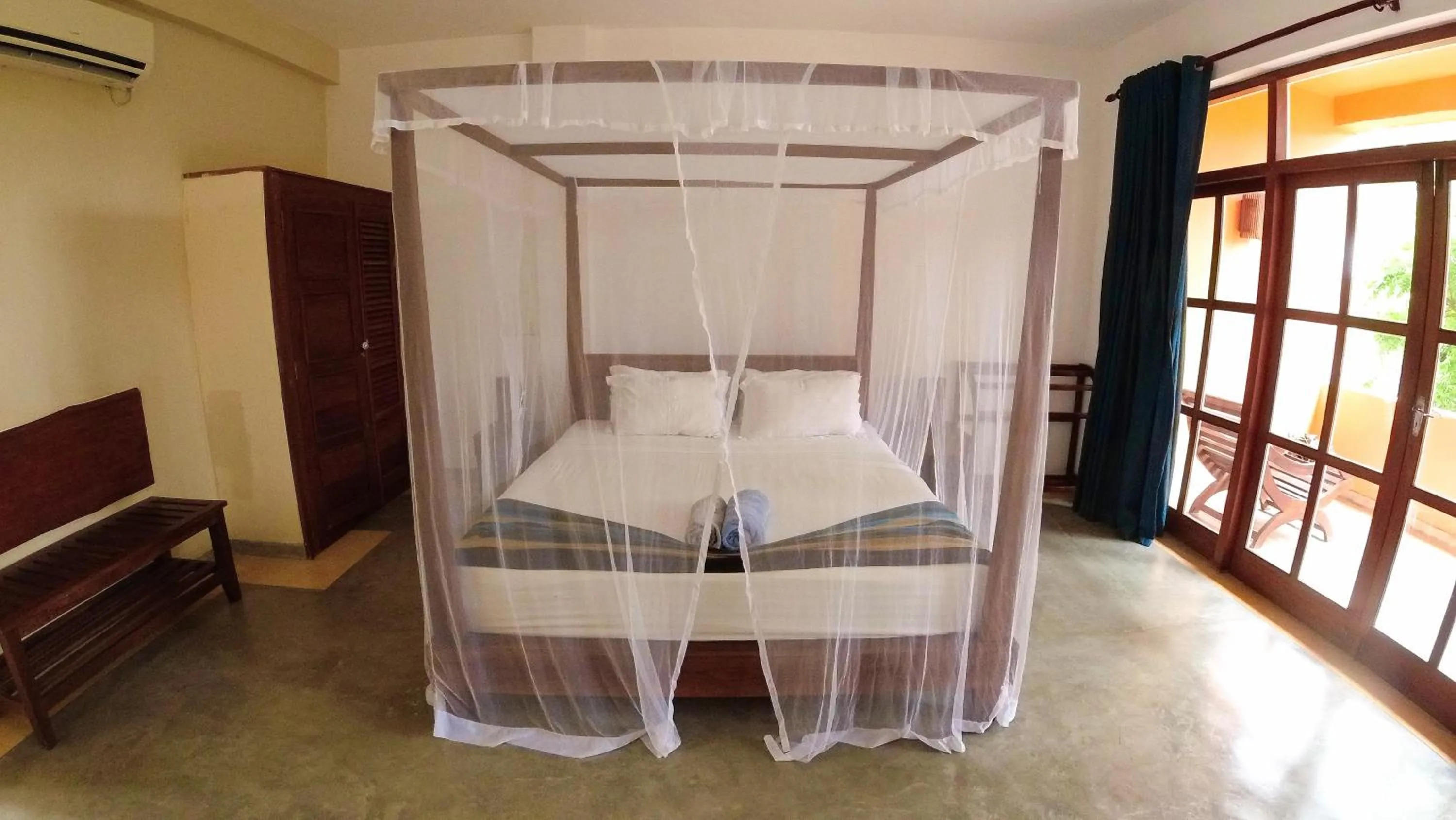 Bedroom, Bed in Esprit d'Ici Hotel