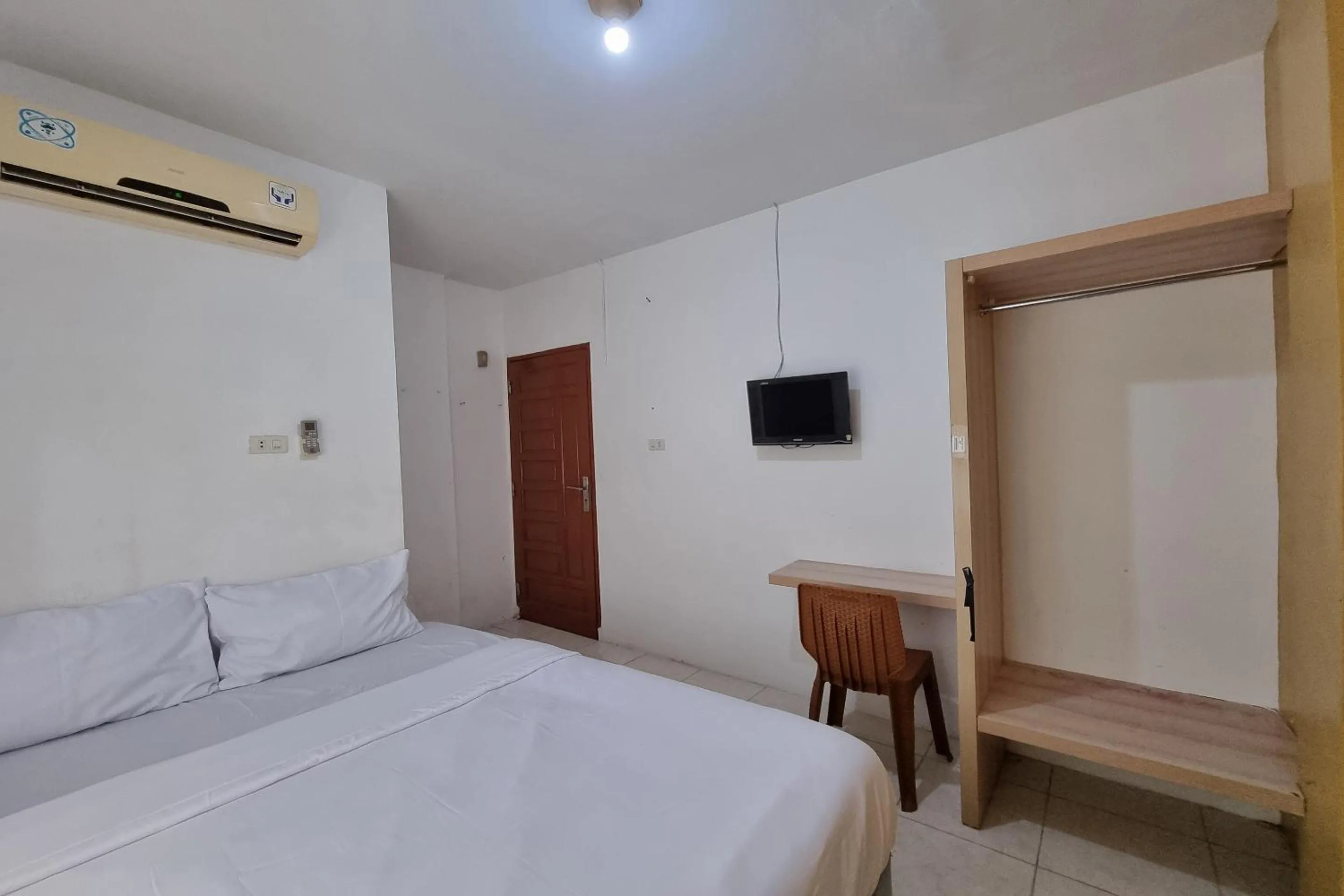 Bedroom, Bed in Hotel O Wira Residensia Syariah