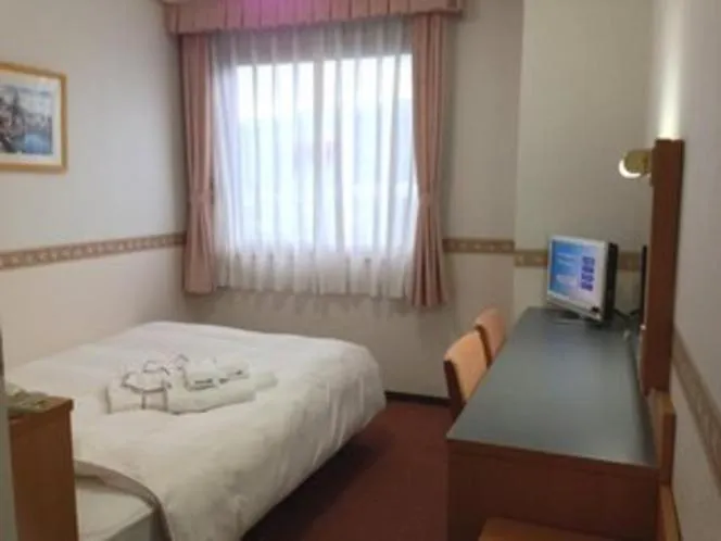 Photo of the whole room, Bed in Hotel Alpha-One Tsuruga Bypass