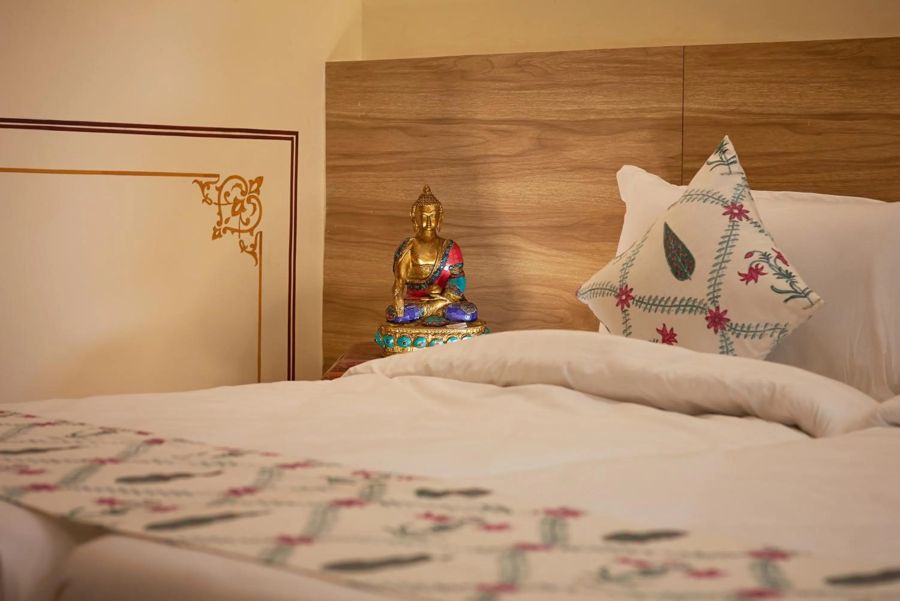 Bed in Ranthambhore Uday Vilas