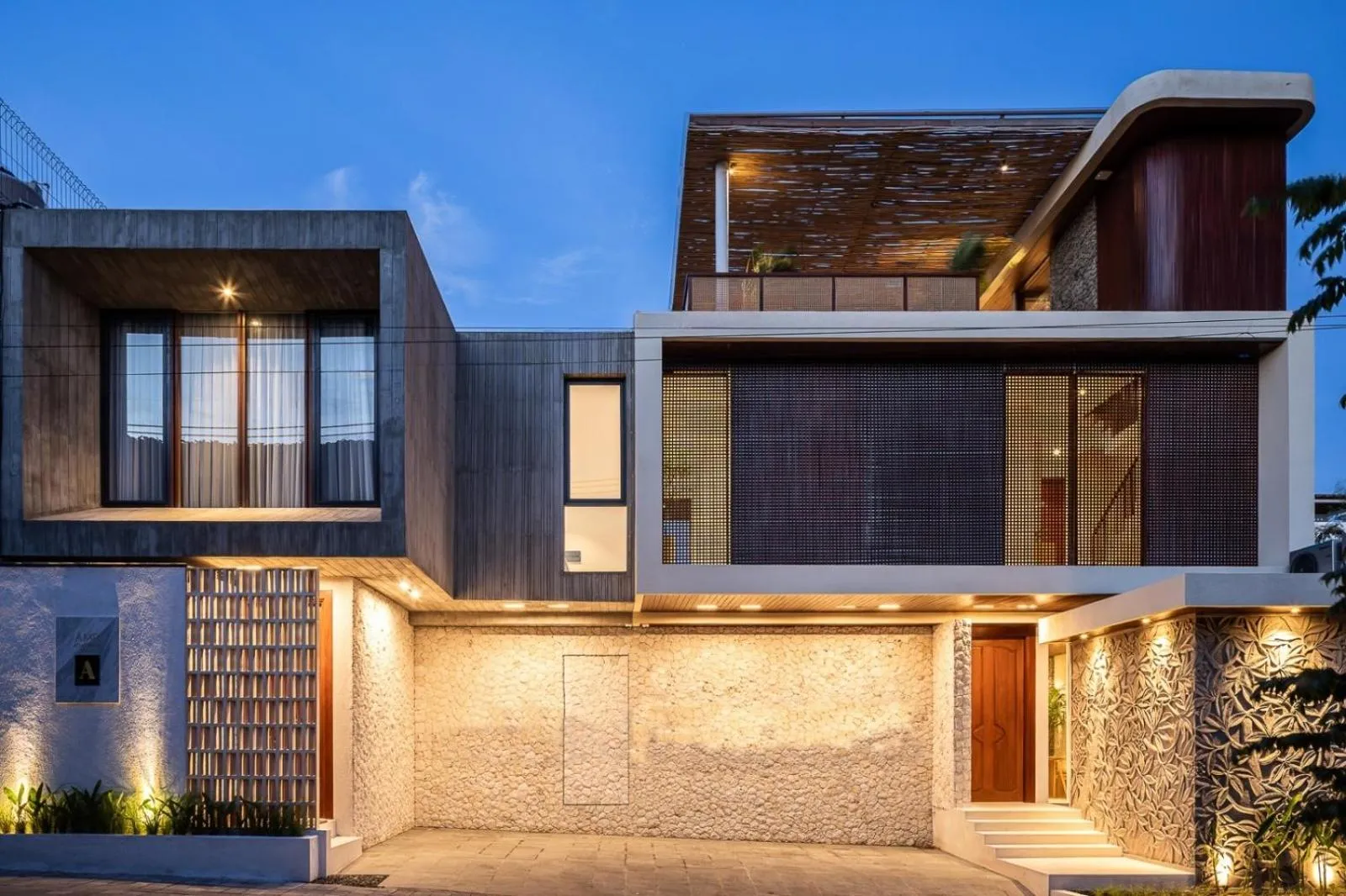 Property building in AMR Echo Beach Villa's Canggu