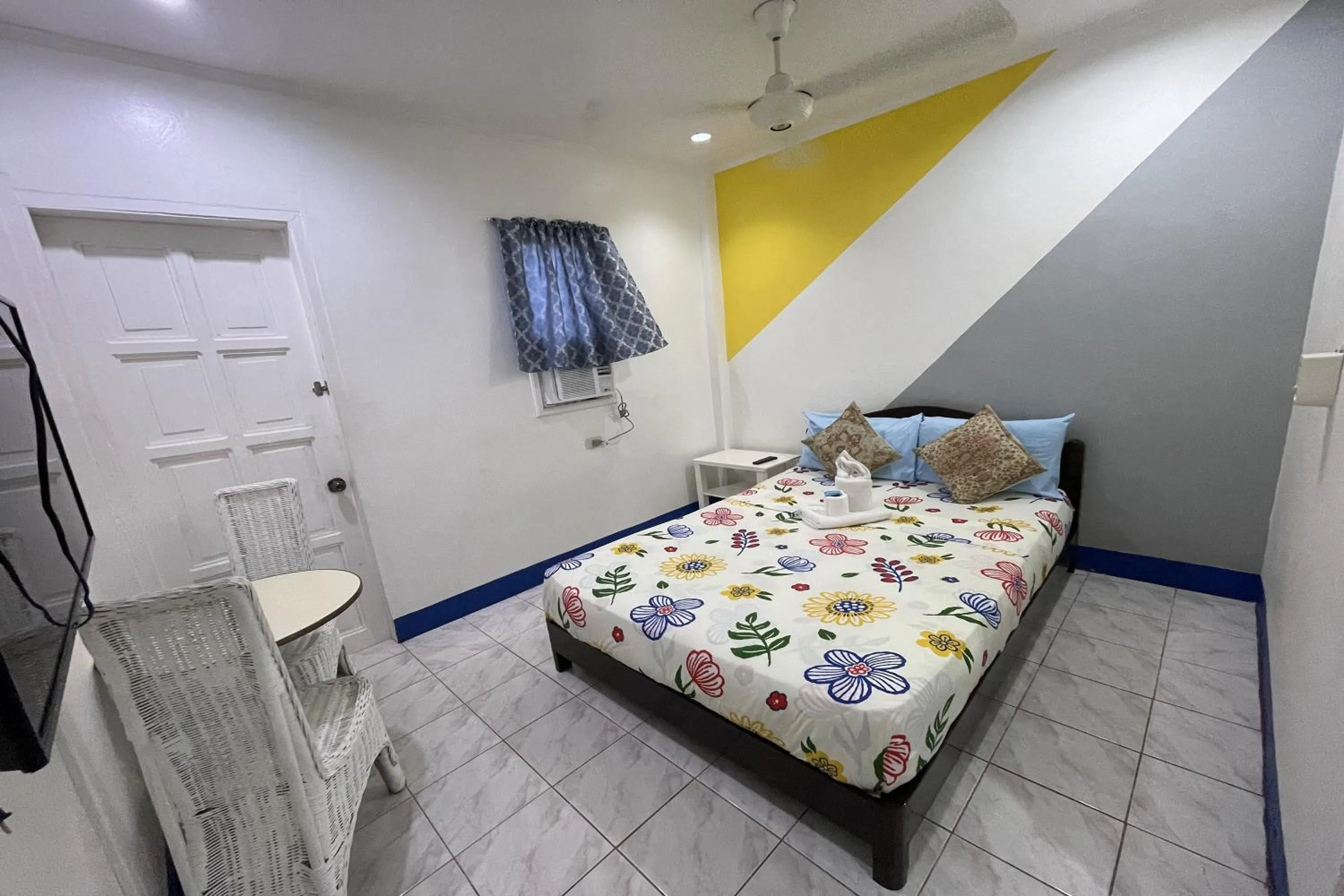 Bedroom, Bed in Casa de Praxides Tourist Inn Palawan