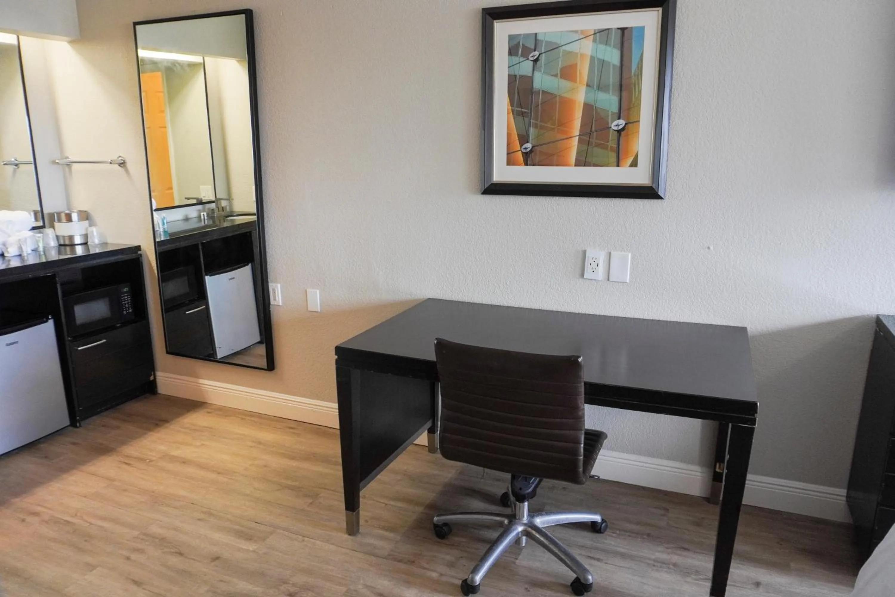 Boardwalk Suites Baton Rouge