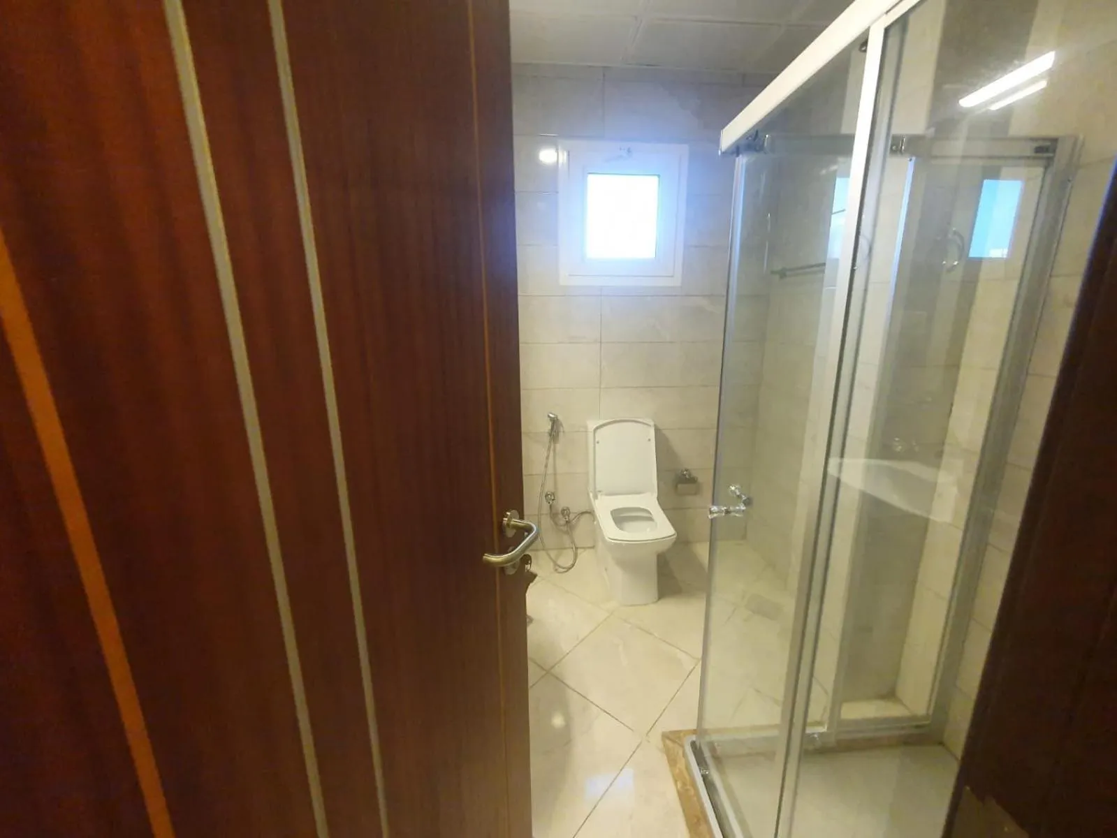 Toilet in Terminal Inn Fully Furnished Hotel & Apartment- Old Airport