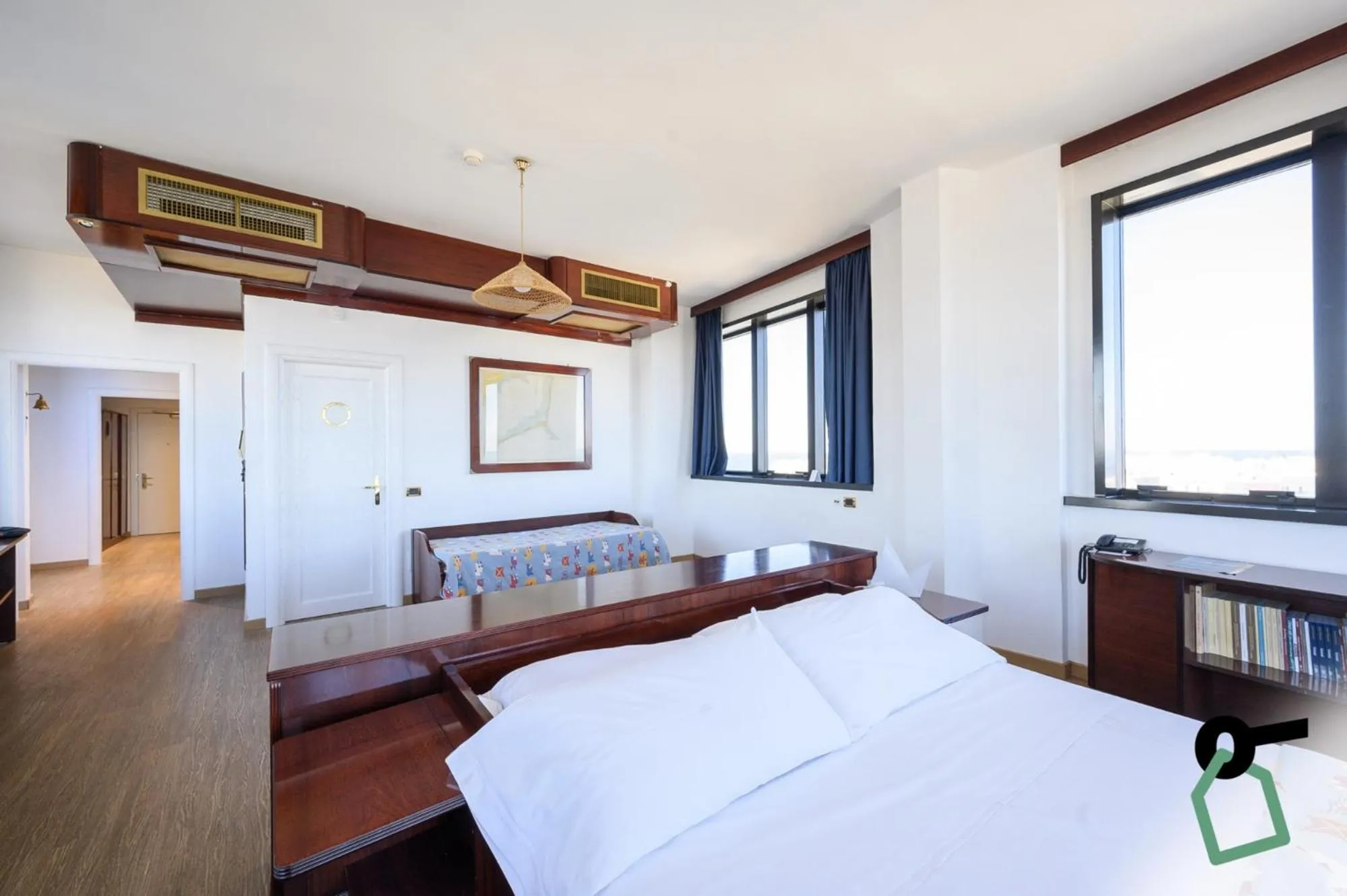 Photo of the whole room, Bed in HOTIDAY Gallipoli Porto