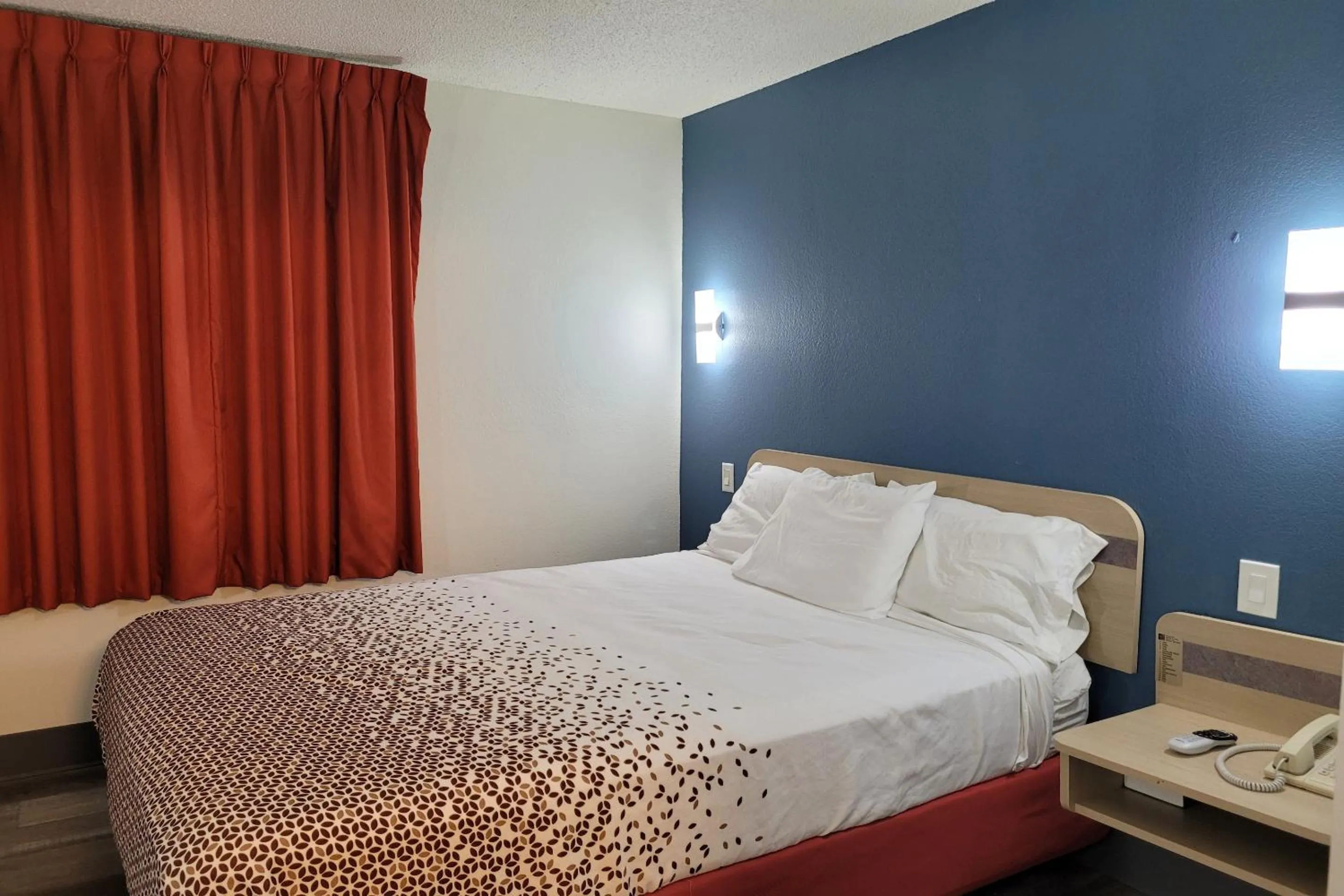 Bedroom, Bed in Modern Stay 39 Lakeview By OYO Minonk