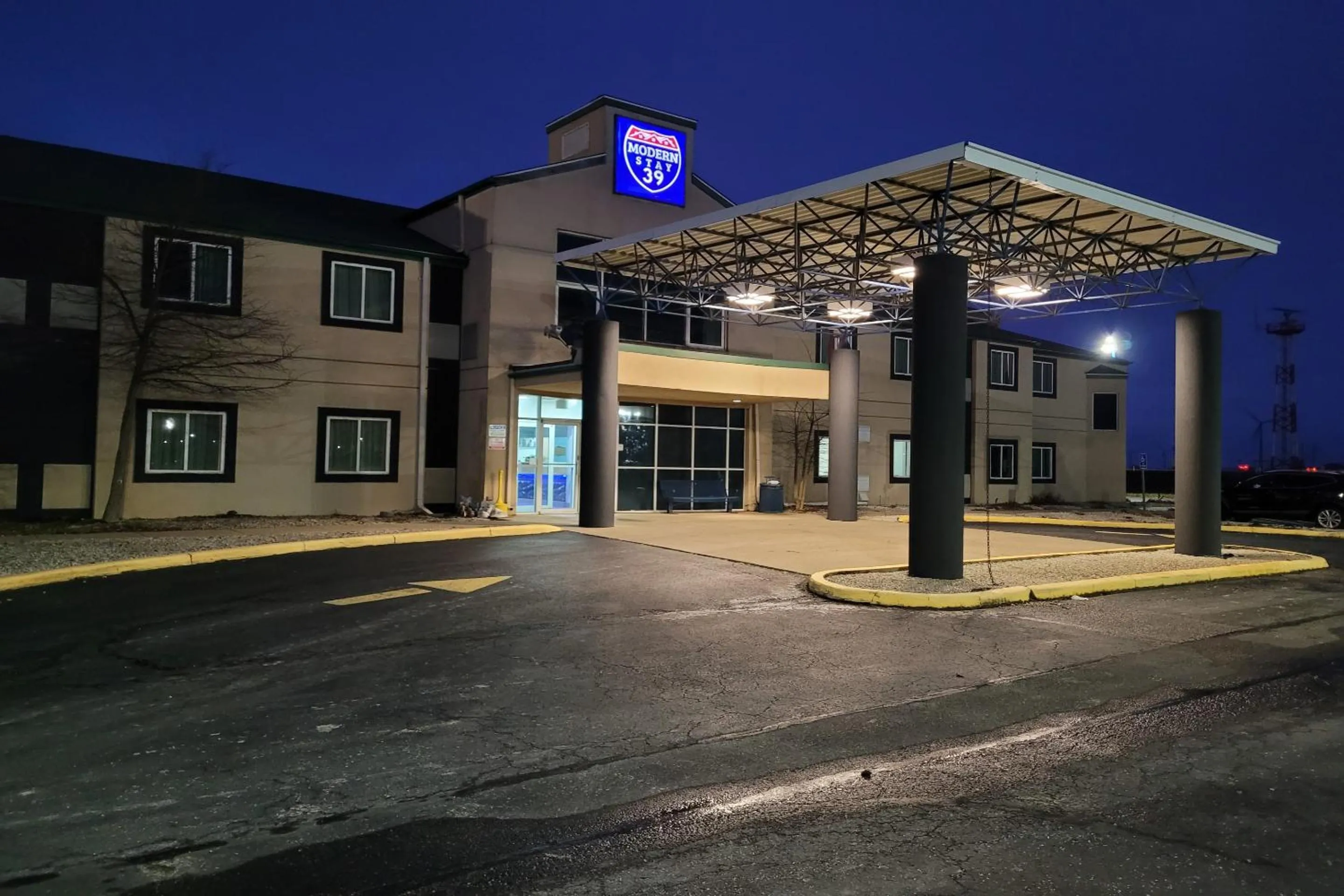 Facade/entrance in Modern Stay 39 Lakeview By OYO Minonk