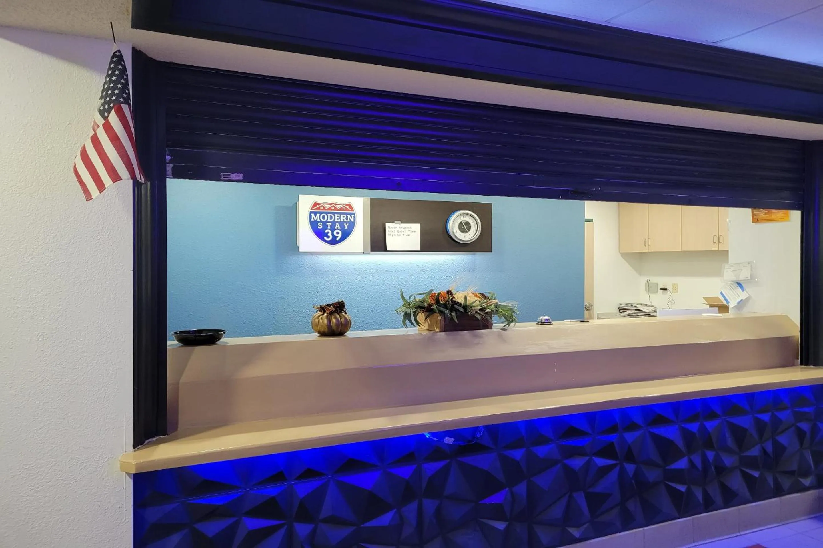 Lobby or reception in Modern Stay 39 Lakeview By OYO Minonk