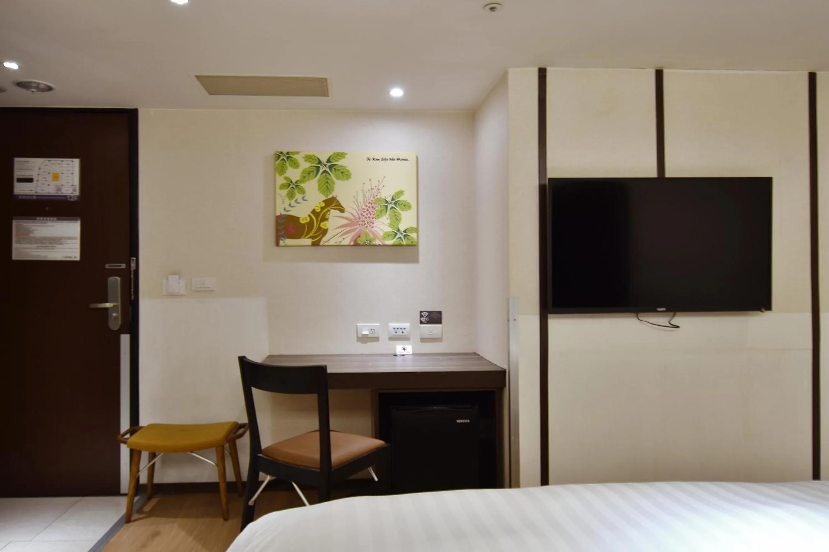 Bedroom, Bed in HOTEL HI- Chui-Yang