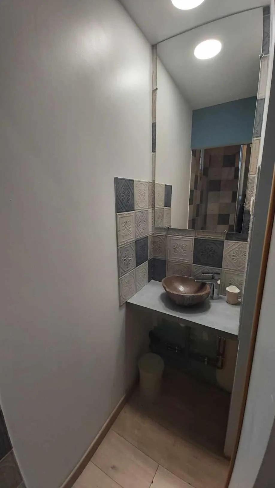 Bathroom in La Renaissance