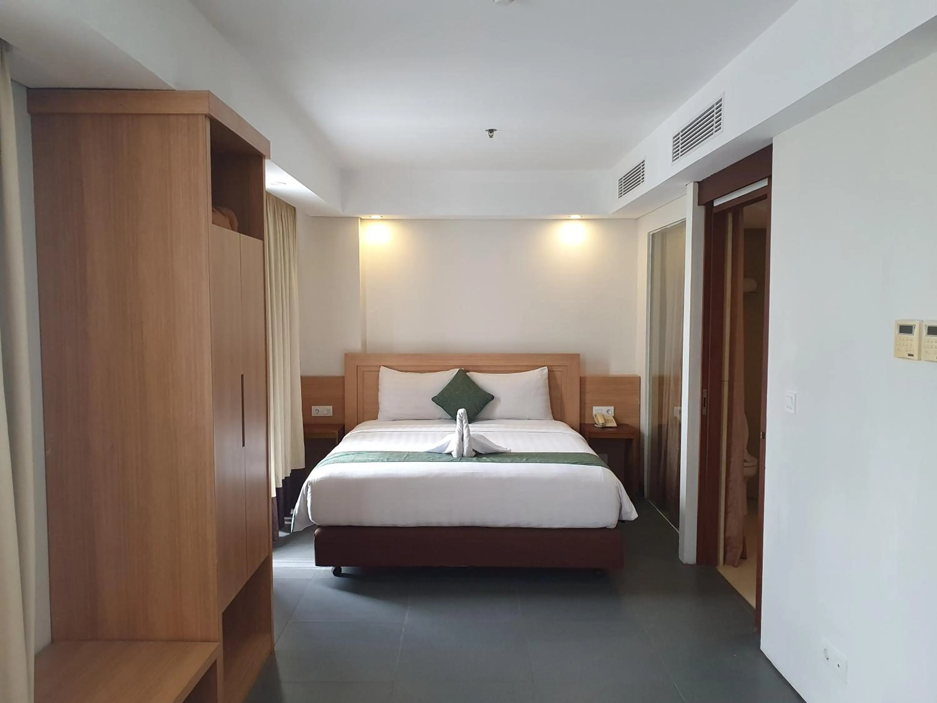 Bed in Paragon Hotel Seminyak
