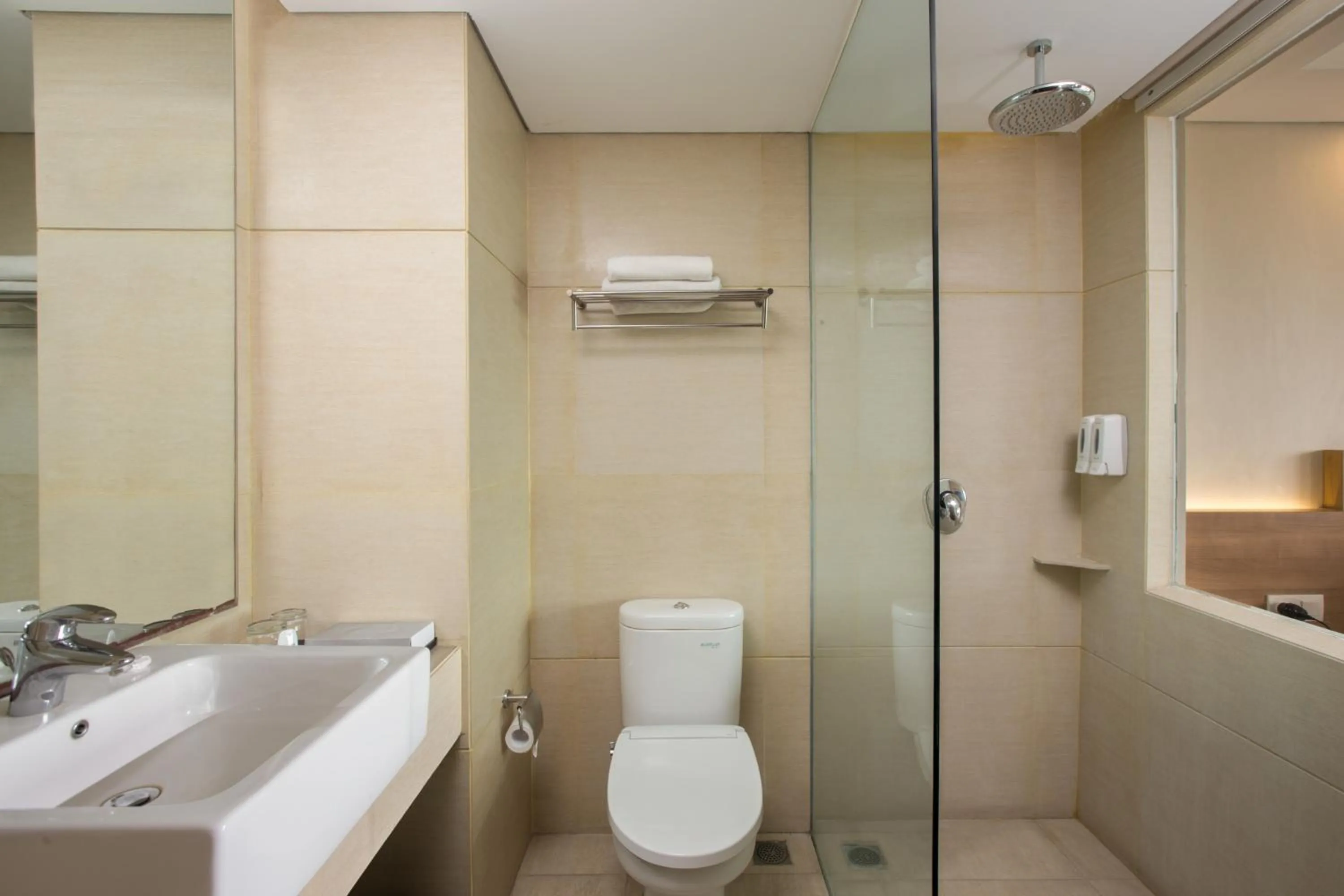 Bathroom in Paragon Hotel Seminyak