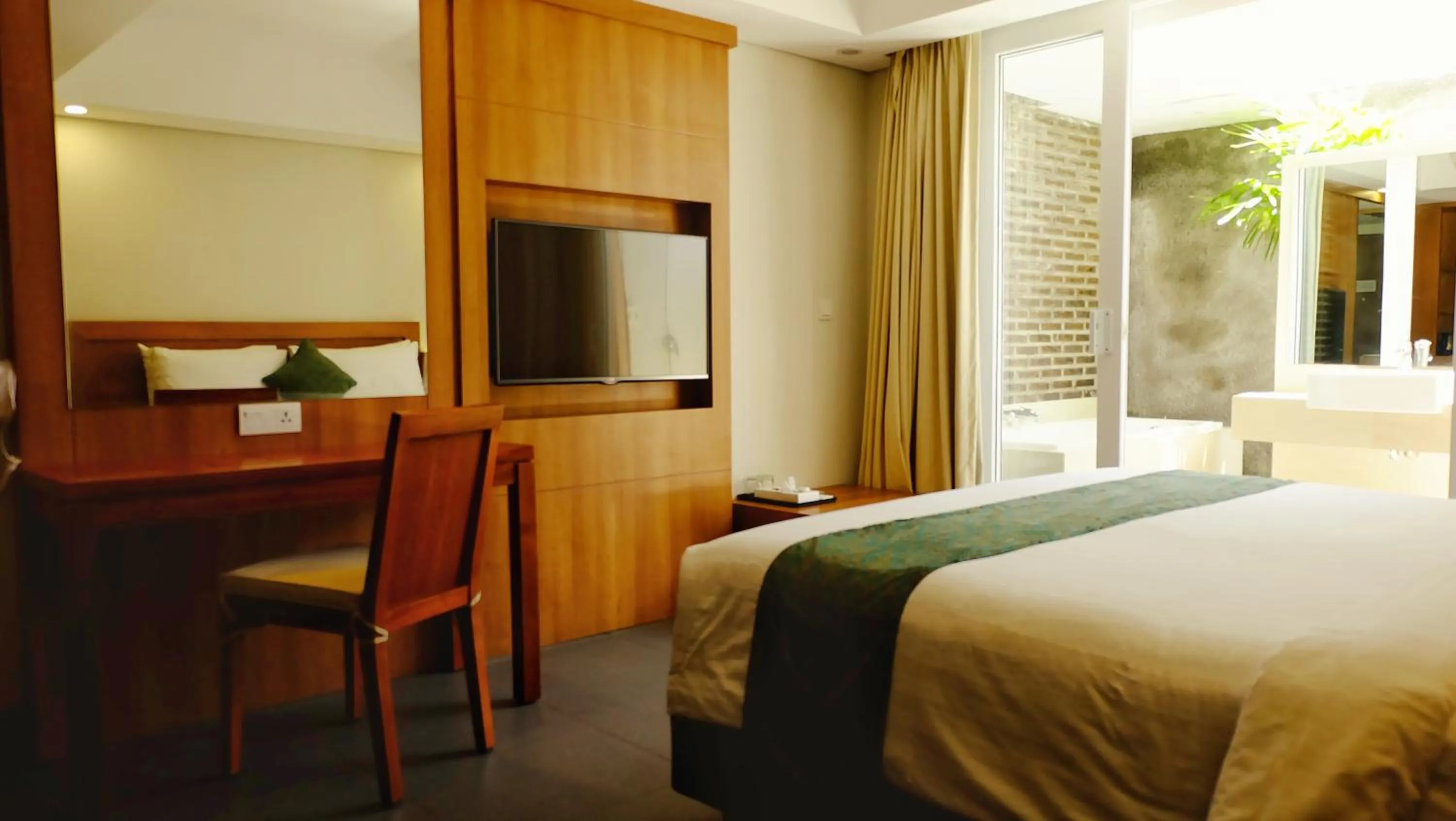 hair dresser, Bed in Paragon Hotel Seminyak