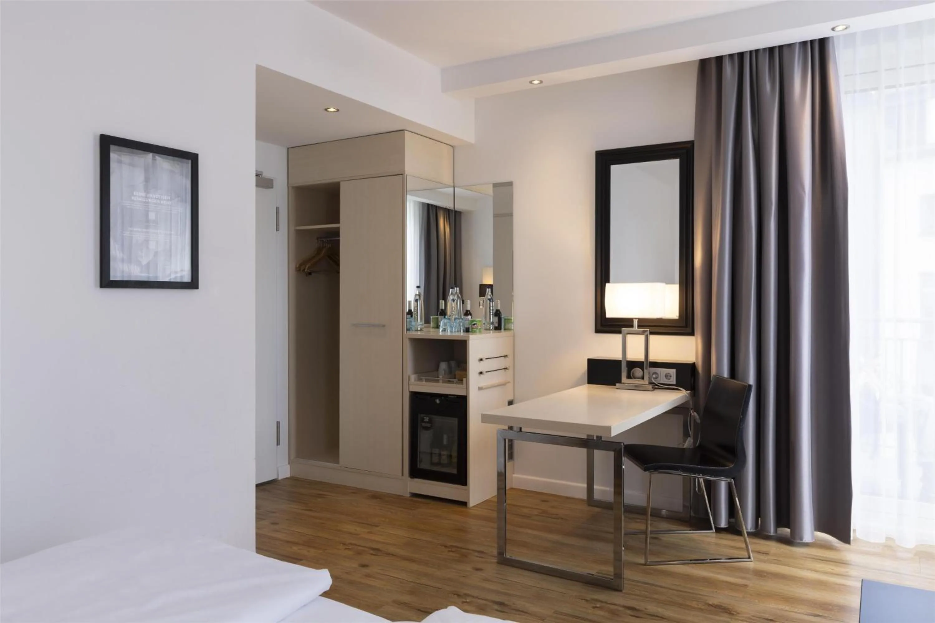 Bedroom, Bed in Scandic Berlin Kurfürstendamm