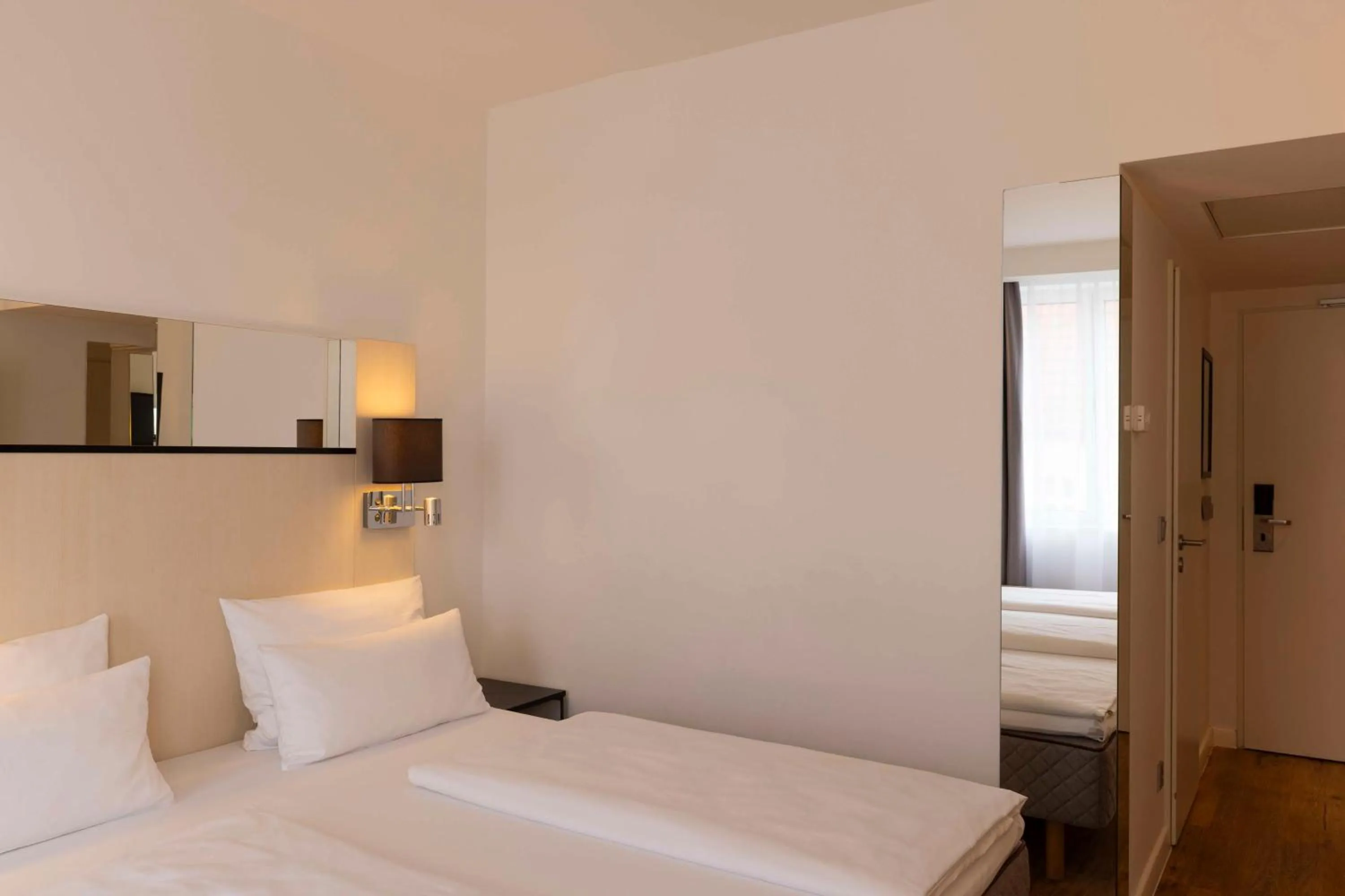 Bedroom, Bed in Scandic Berlin Kurfürstendamm