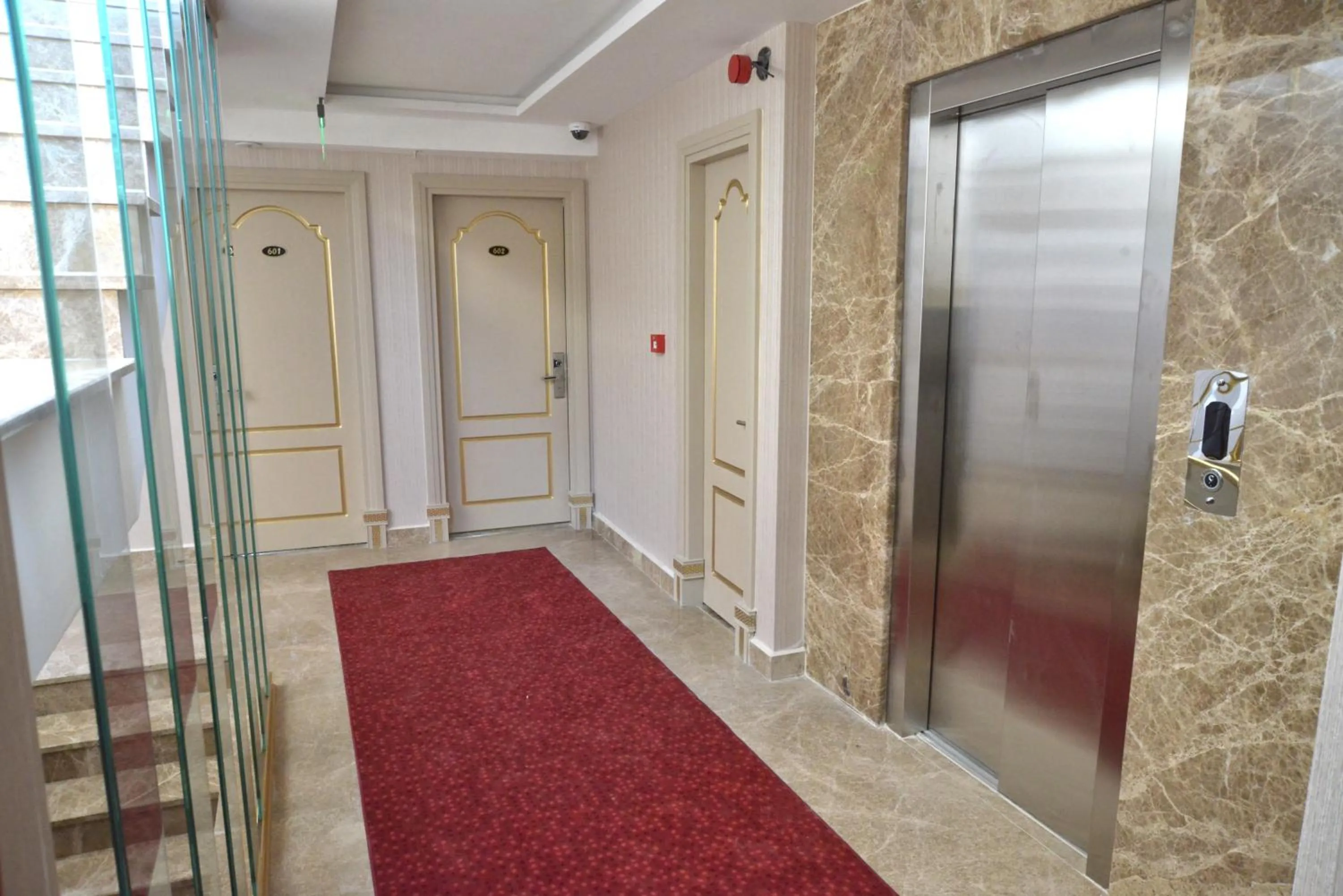 Decorative detail in Parmada Hotel