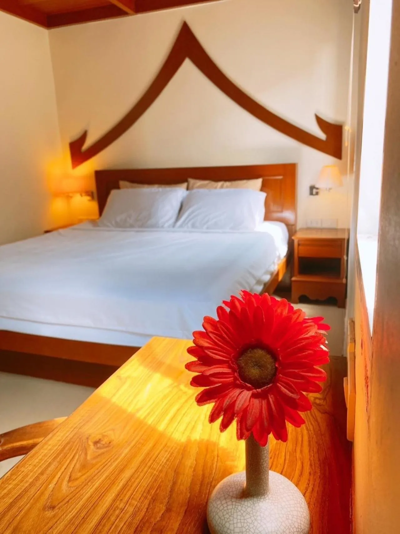 Photo of the whole room, Bed in Patong Terrace Hotel