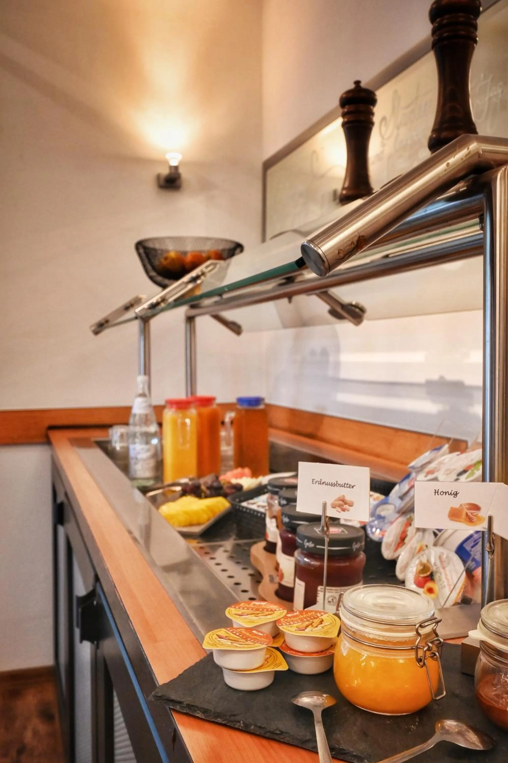 Breakfast in Hotel Scirocco