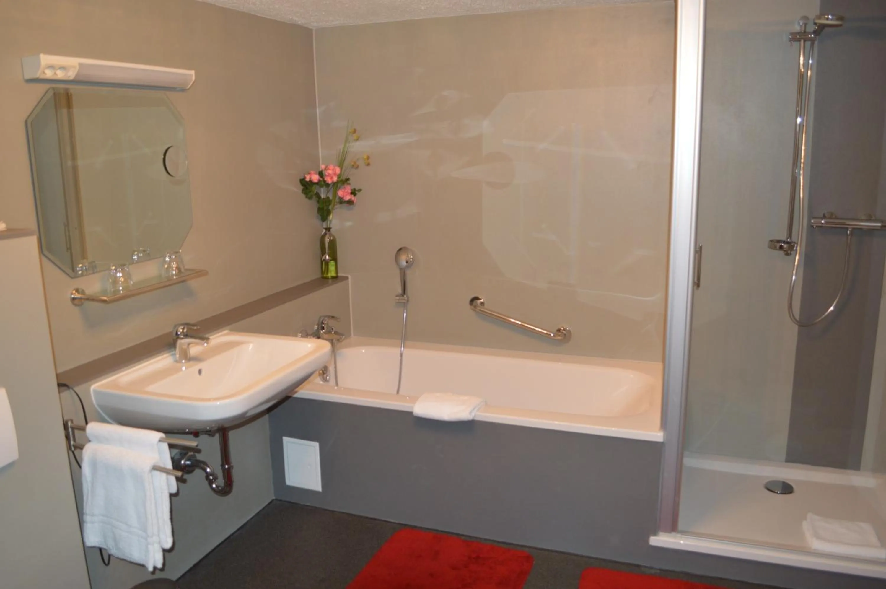 Bathroom in Hotel Scirocco