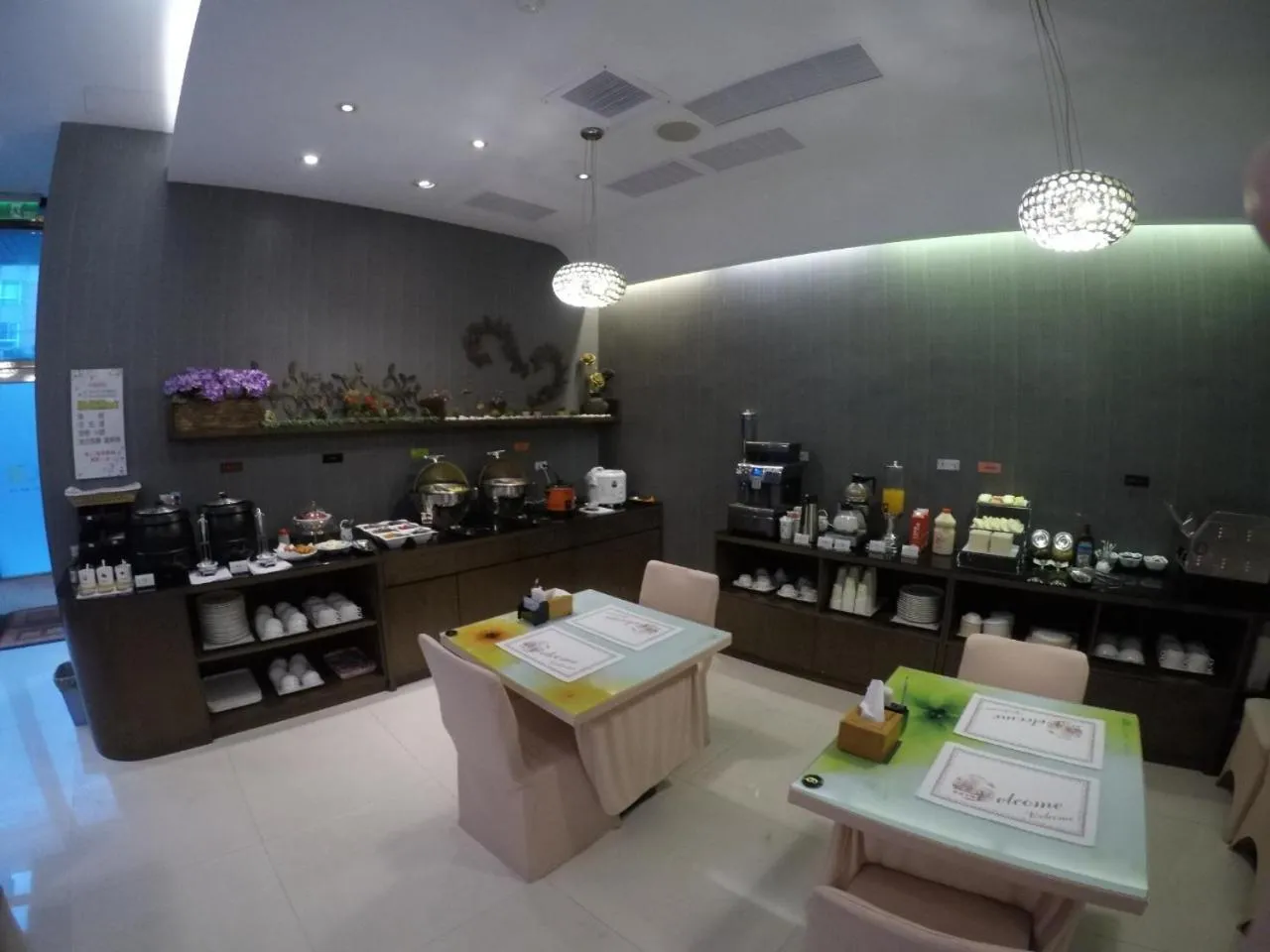 Coffee/tea facilities in 奇美國際商務旅館