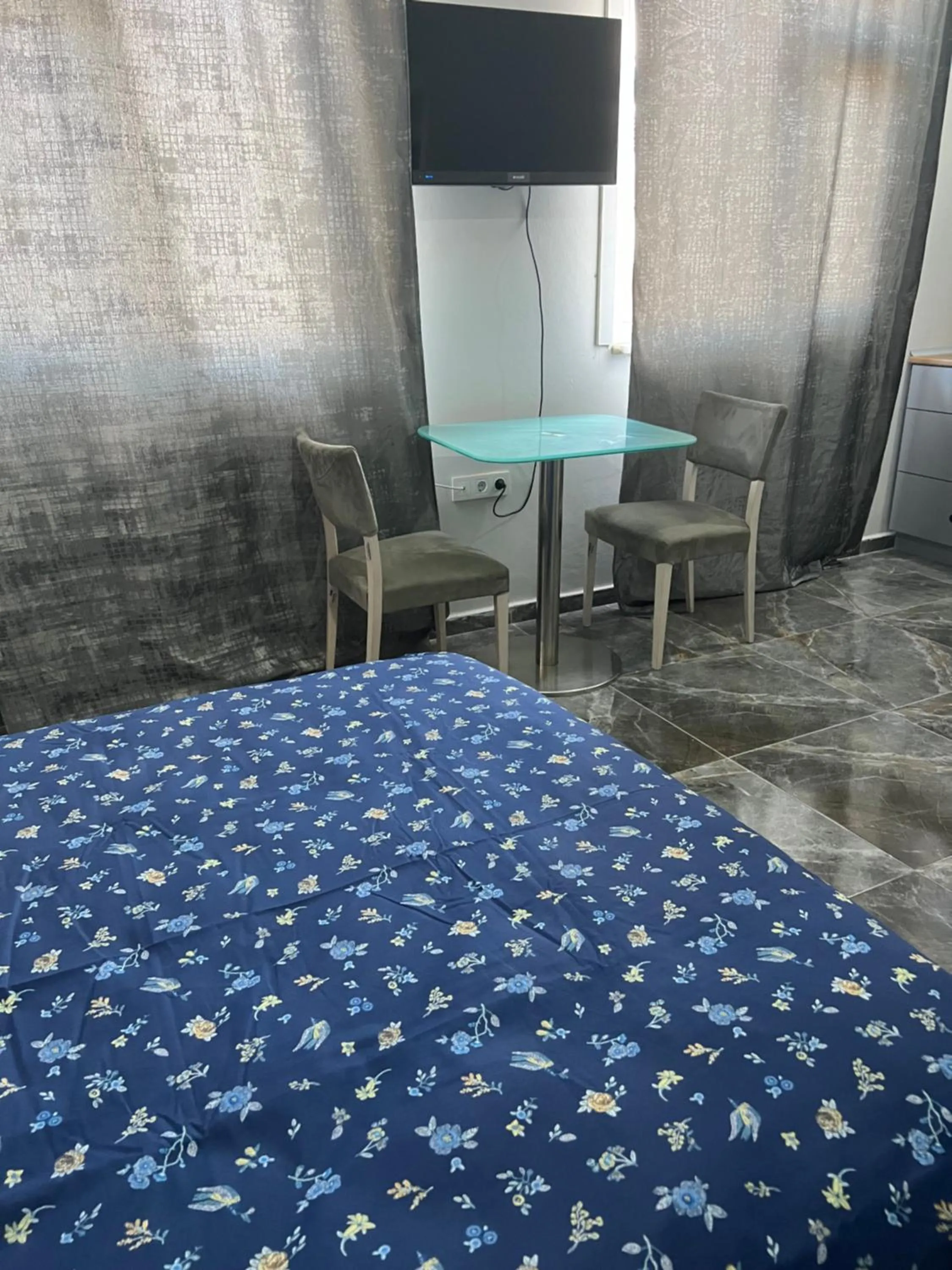 TV and multimedia in Zerya suites