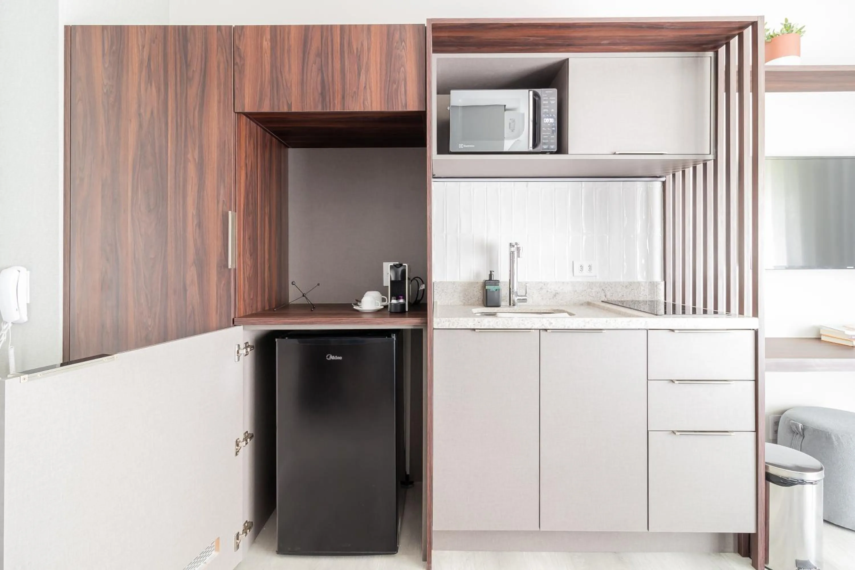 Coffee/tea facilities in Iconyc Charlie Ibirapuera Hotel