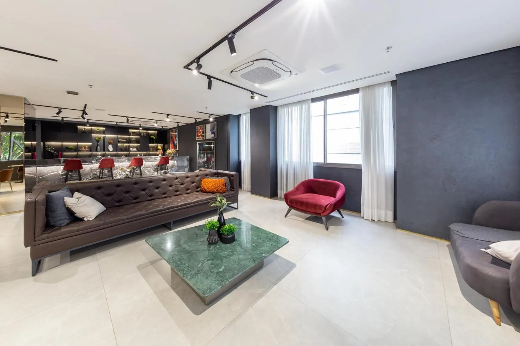 Property building in Iconyc Charlie Ibirapuera Hotel