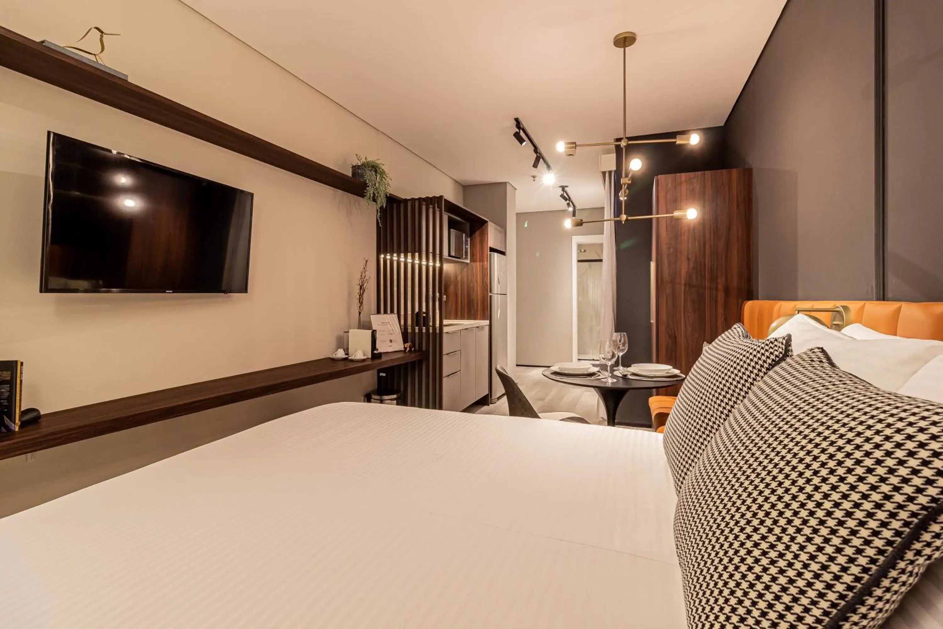 Deluxe Studio in Iconyc Charlie Ibirapuera Hotel Deluxe Studio in Iconyc Charlie Ibirapuera Hotel