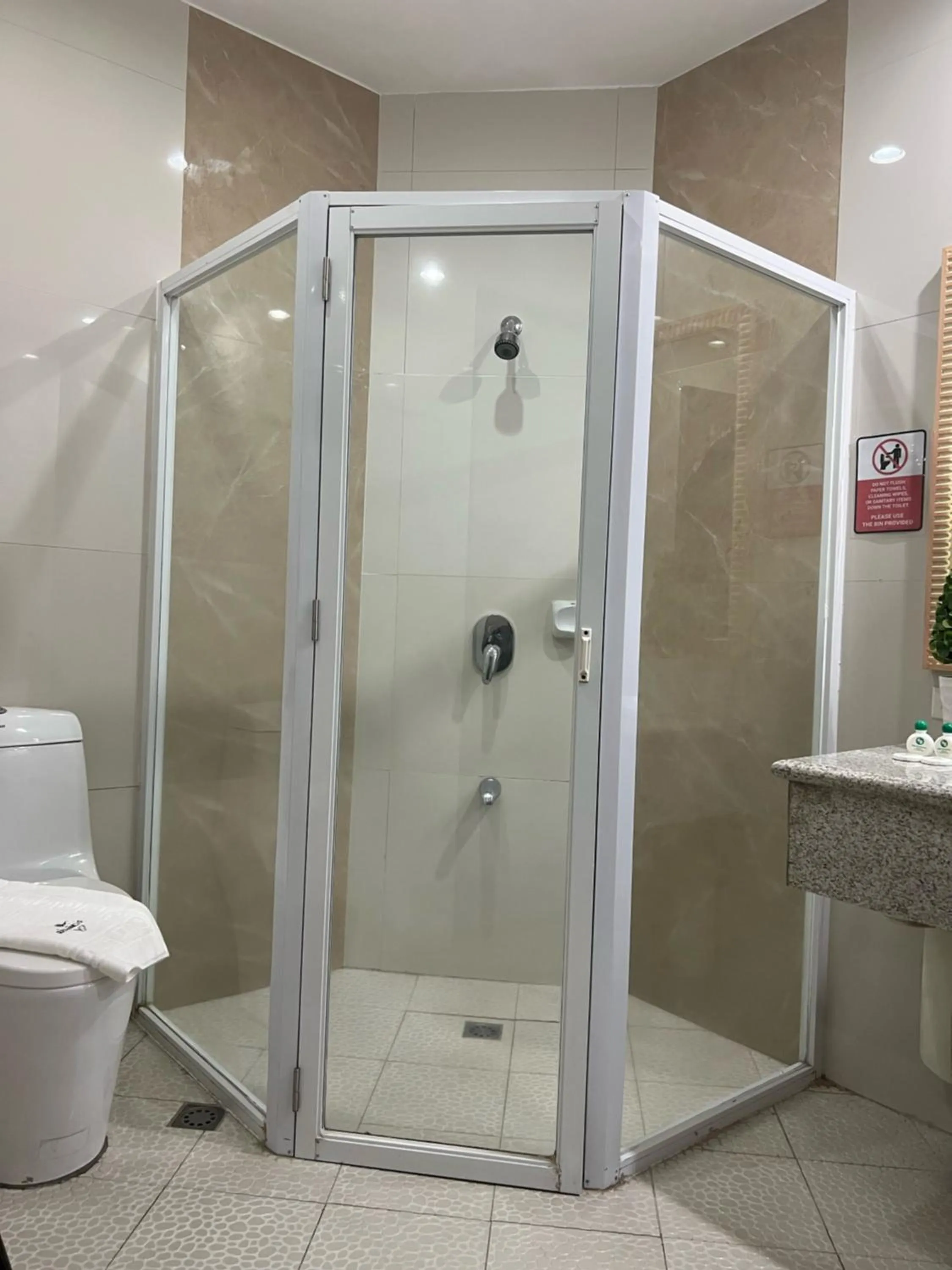 Bathroom in Subic Residencias