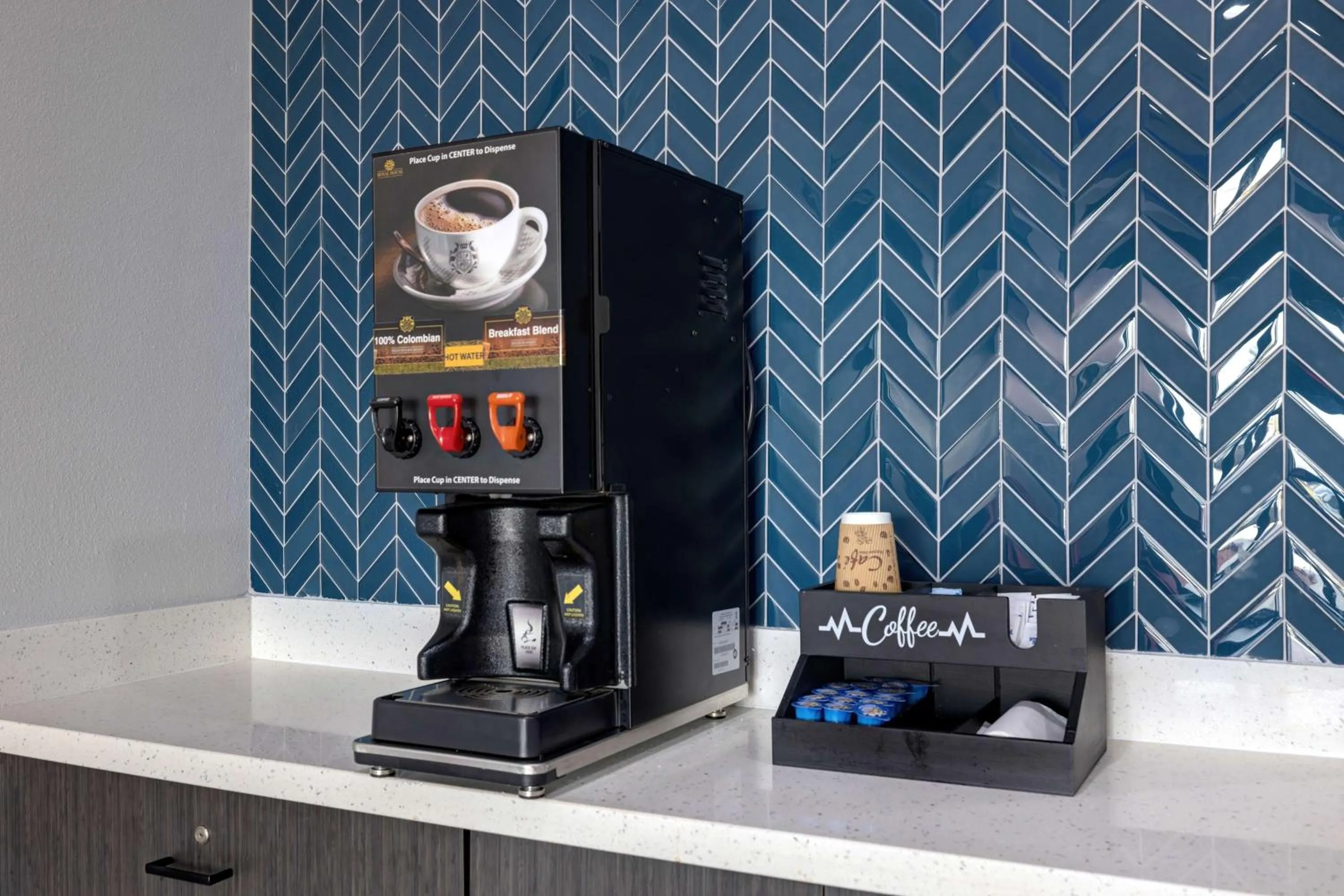 Property building in Studio 6 Katy, TX Energy Corridor