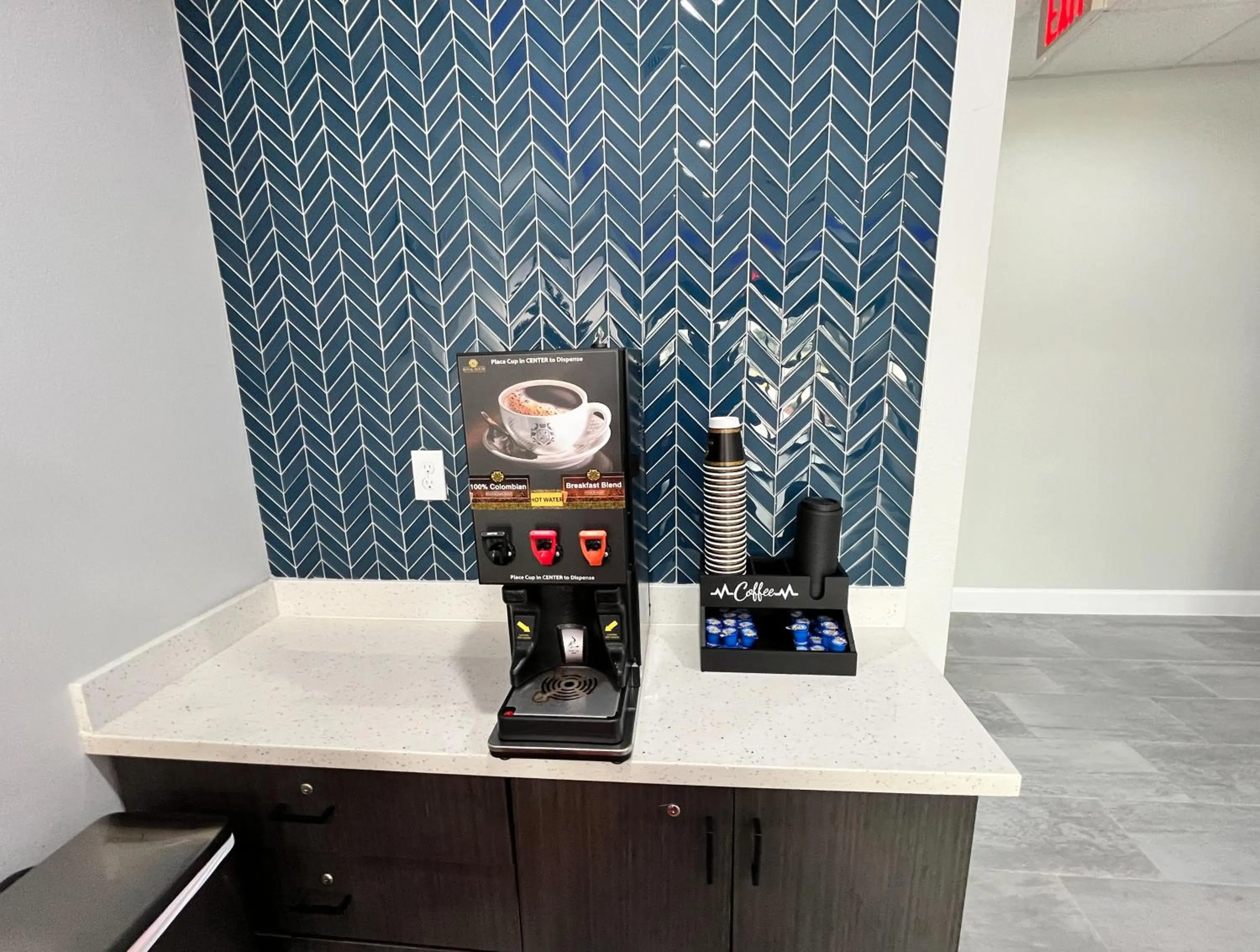 Lobby or reception in Studio 6 Katy, TX Energy Corridor