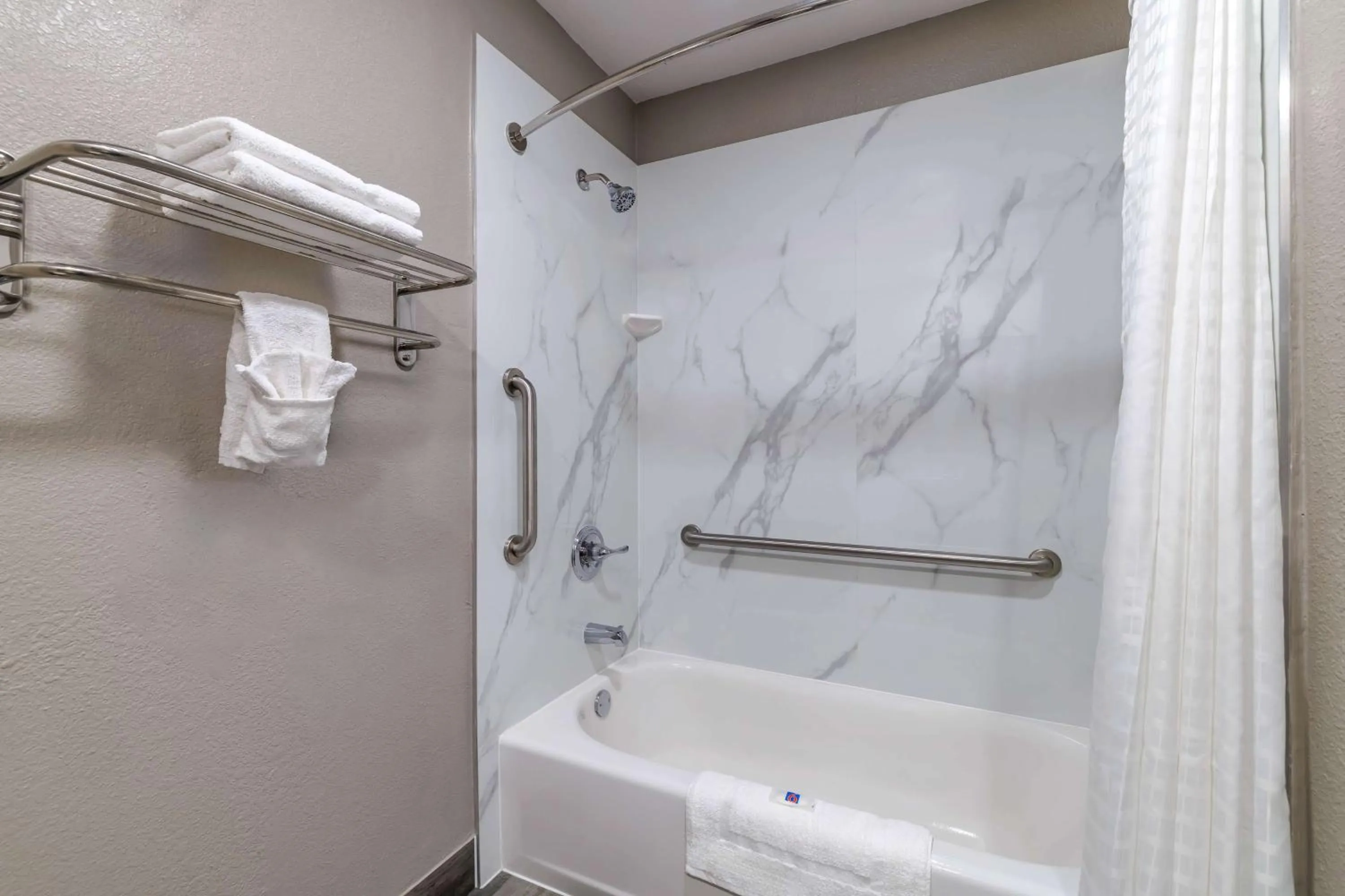 Bathroom in Studio 6 Suites Brenham, TX